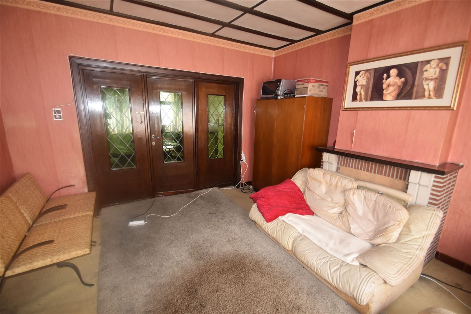 Renovatiewoning op goede locatie  foto 3