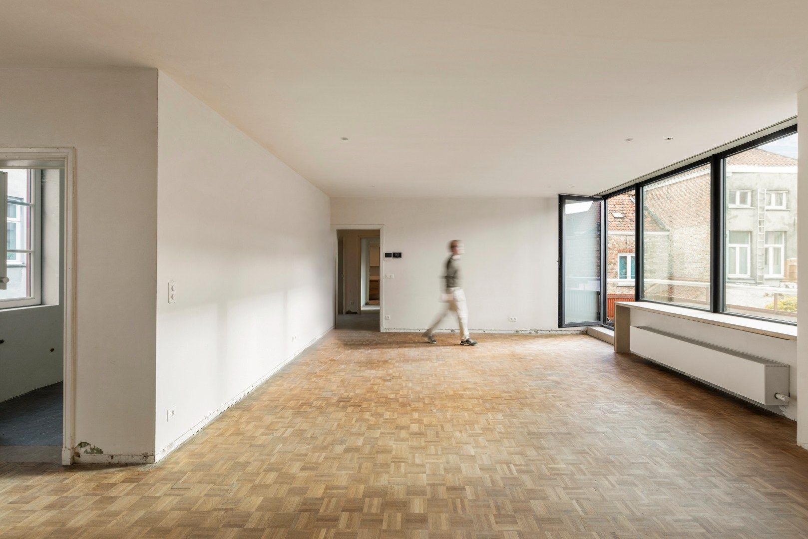 af te werken kangoeroewoning met binnentuin binnen de Brugse Reien foto 16