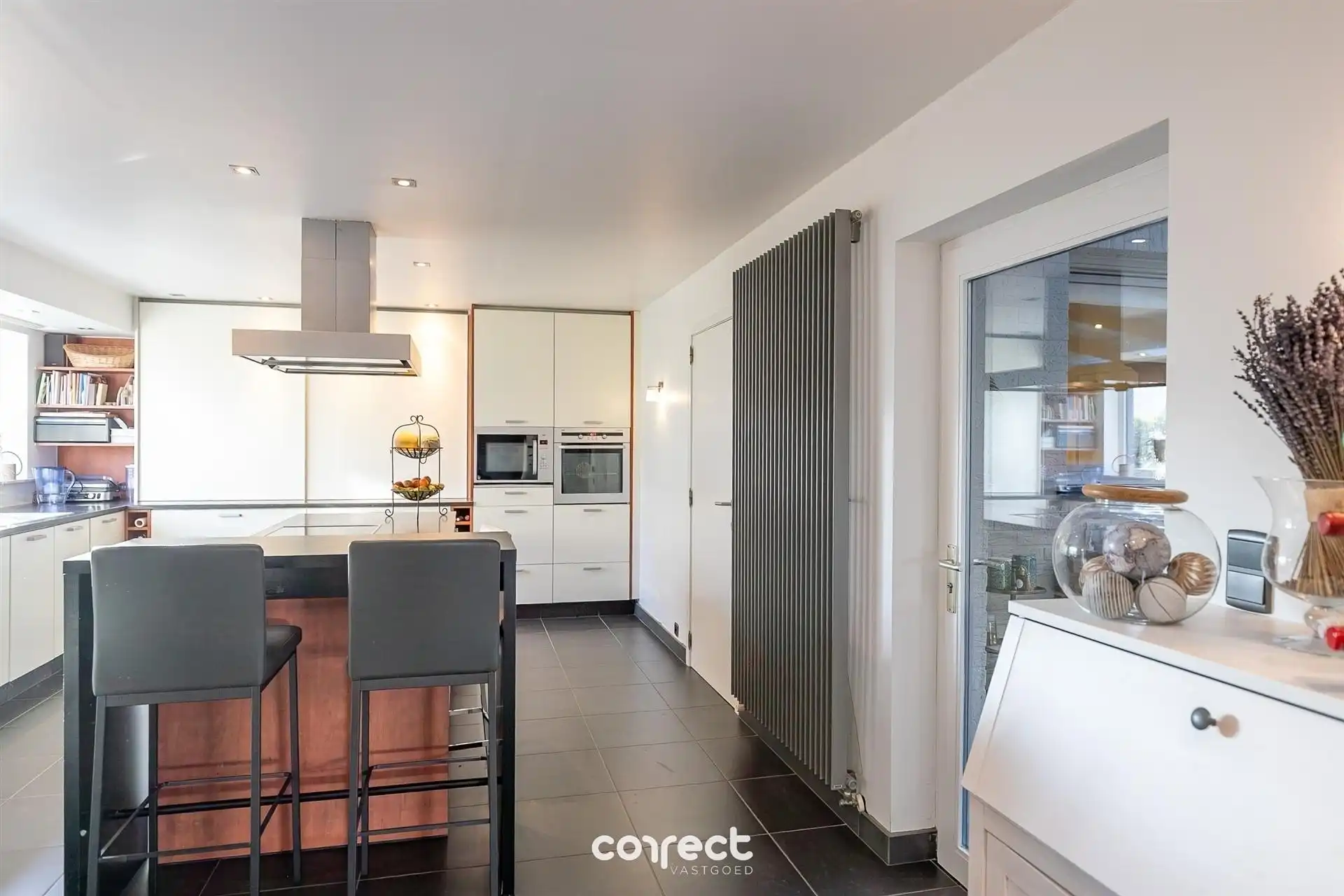 Karaktervolle, energiezuinige (label C) villa met tal van mogelijkheden! foto 9