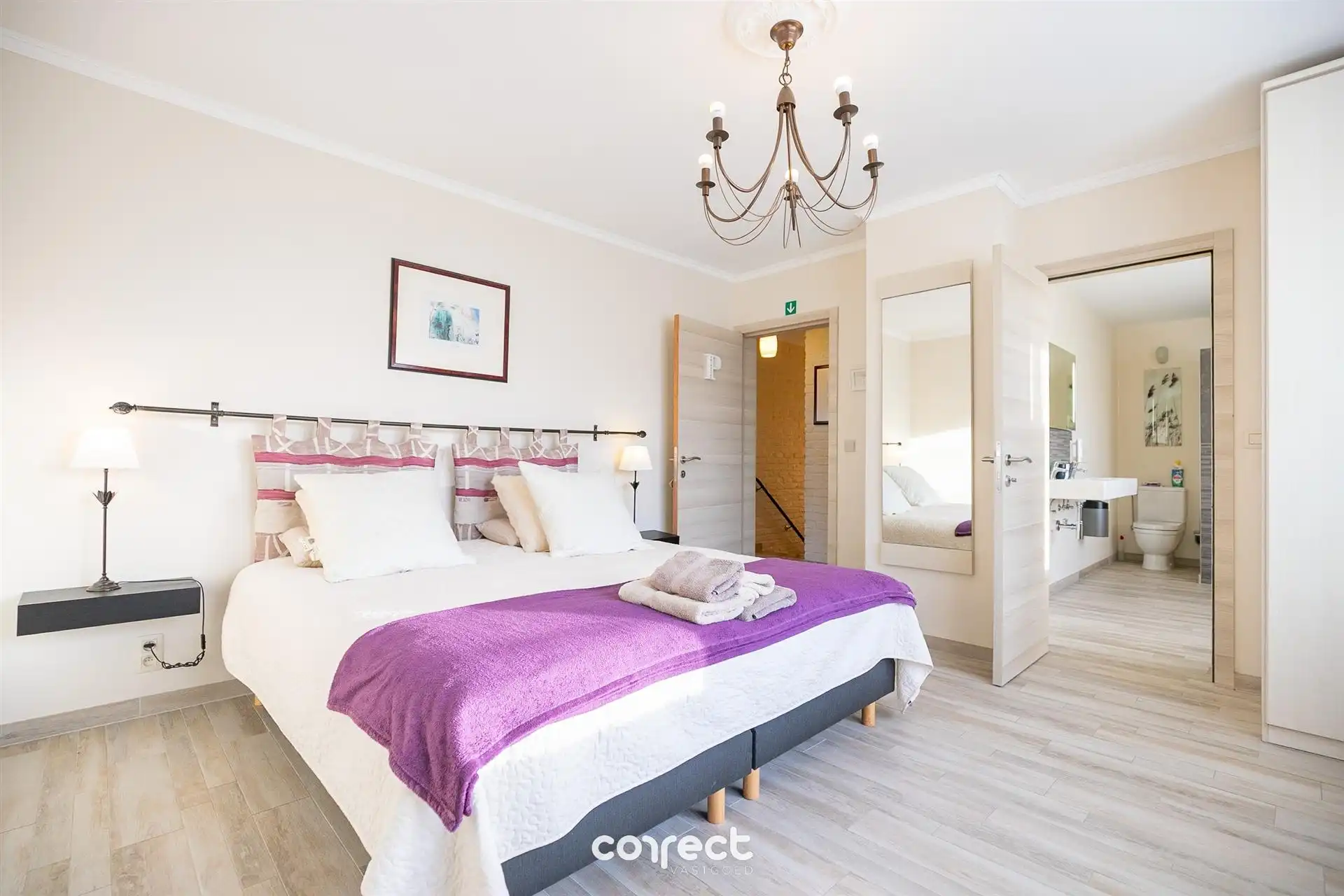 Karaktervolle, energiezuinige (label C) villa met tal van mogelijkheden! foto 9