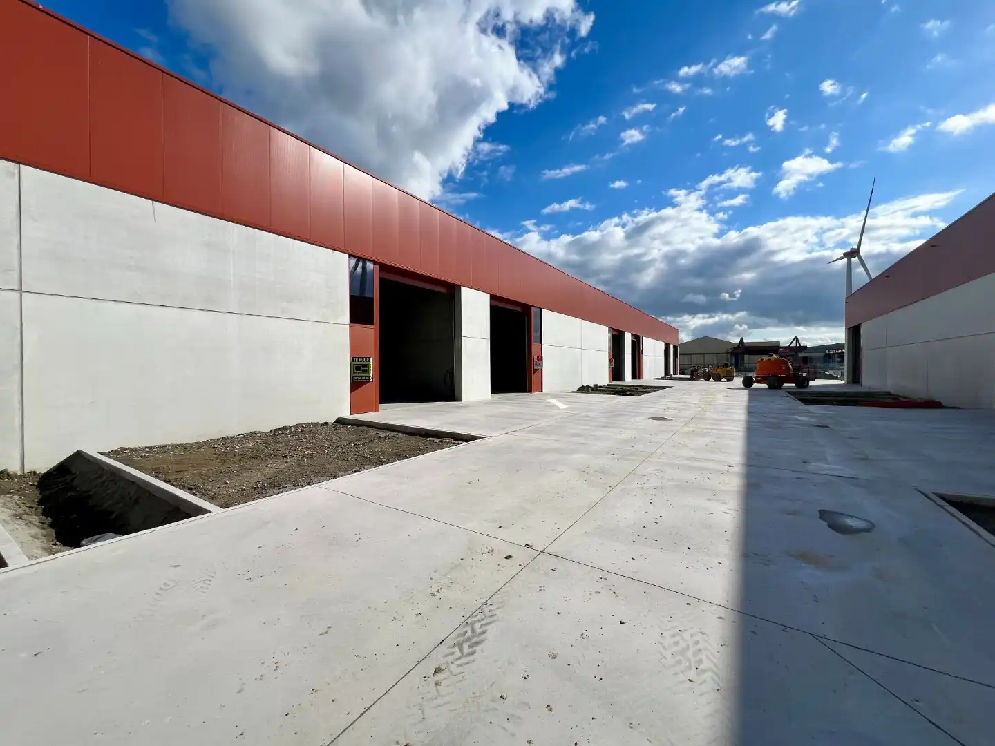 KMO-unit van 223 m² in bedrijvenpark VIEF, Evergem foto 2