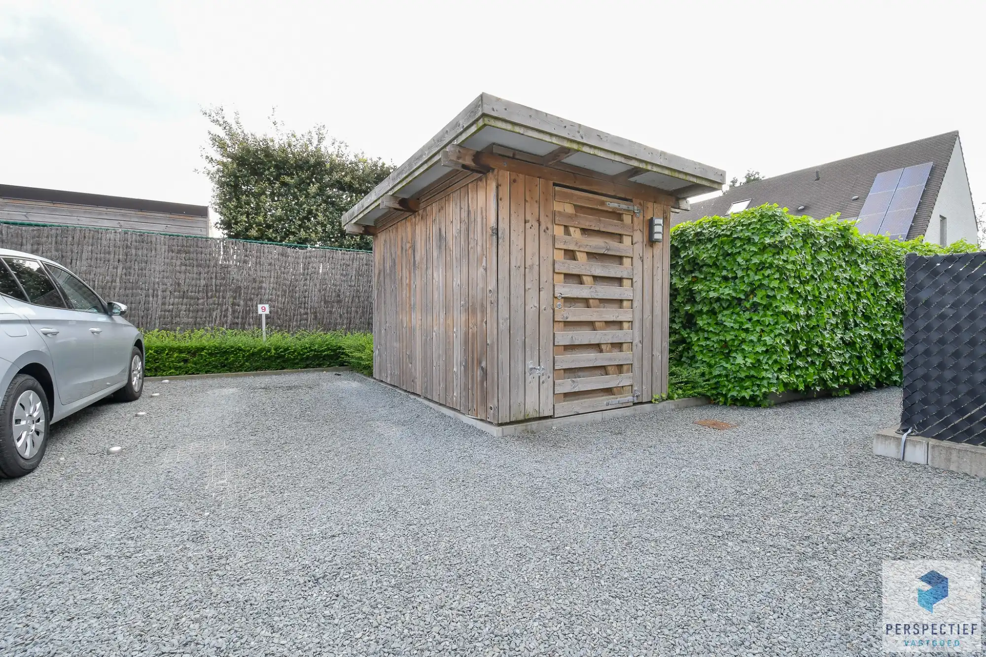 Ruim gelijkvloers appartement met 2 slaapkamers, voor- én achtertuin met terras & mogelijkheid tot aankoop staanplaats foto 13