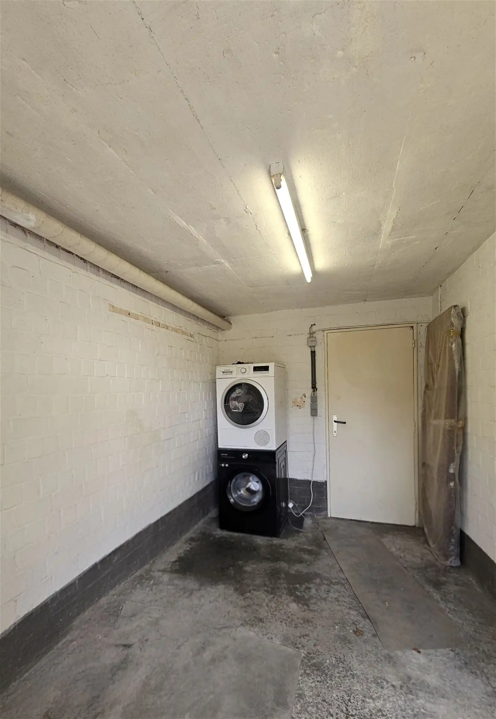 Ruim appartement met 2slps, tuin en garage. foto 8