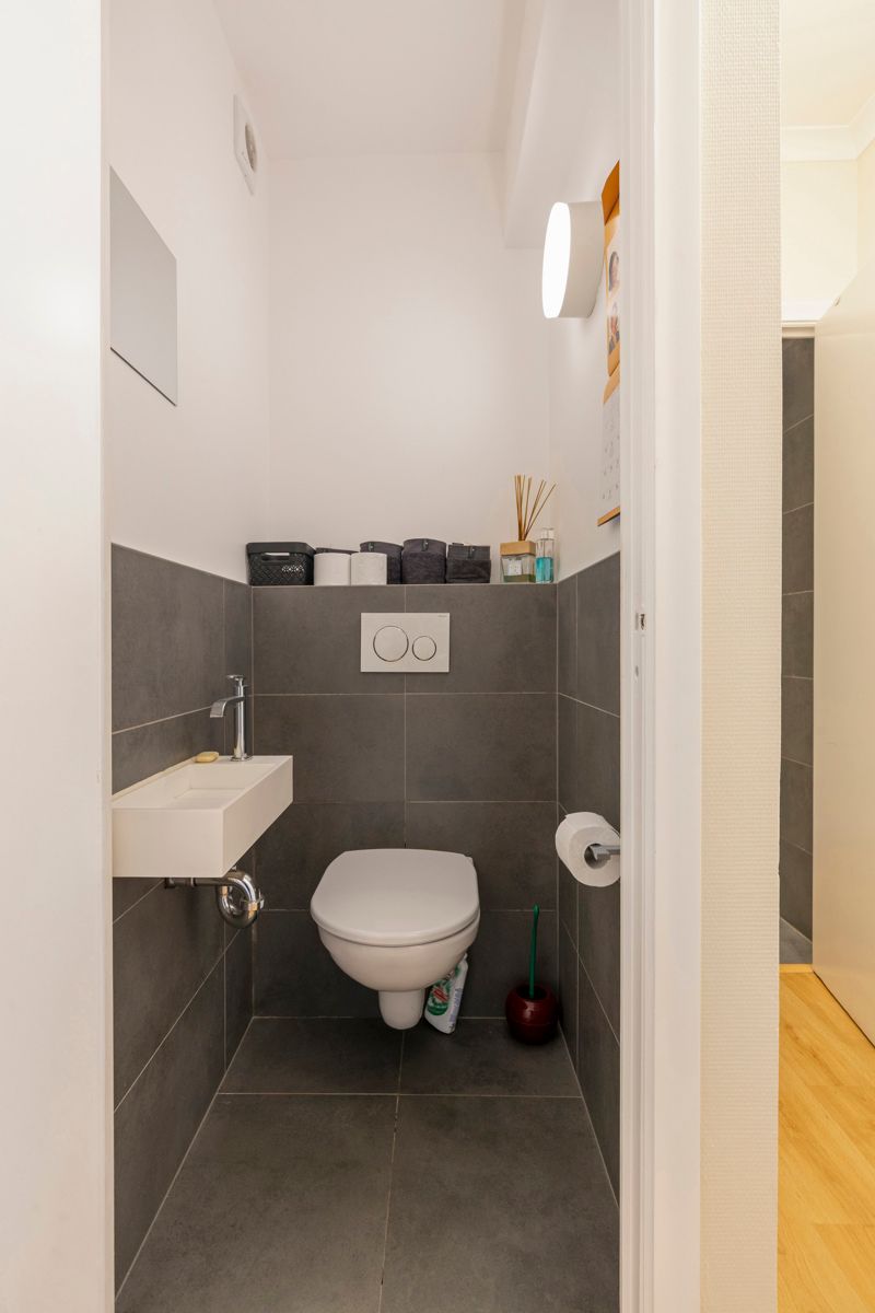 Ruim instapklaar appartement met 3 slaapkamers! foto 18