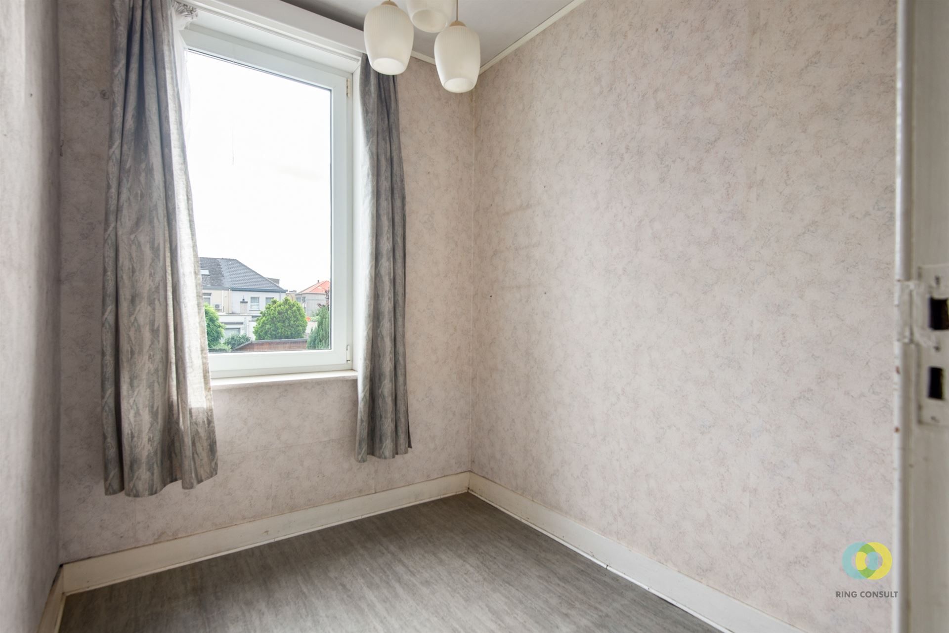 Te renoveren woning op rustige ligging foto 12