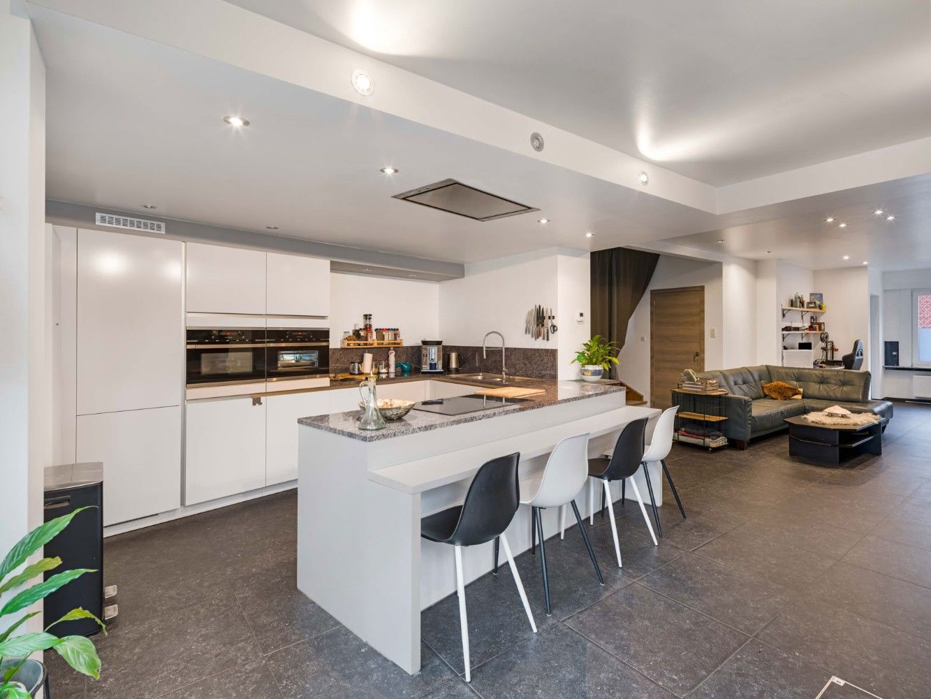 Ruime, instapklare woning met 3 à 4 slpk., inpandige garage en tuin foto 8