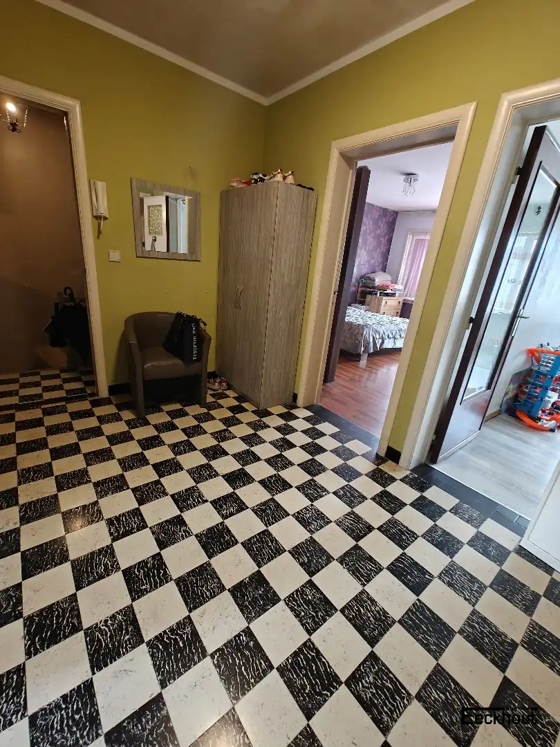 Opbrengsteigendom bestaande uit 3 appartementen en garage in Oostende! foto 13