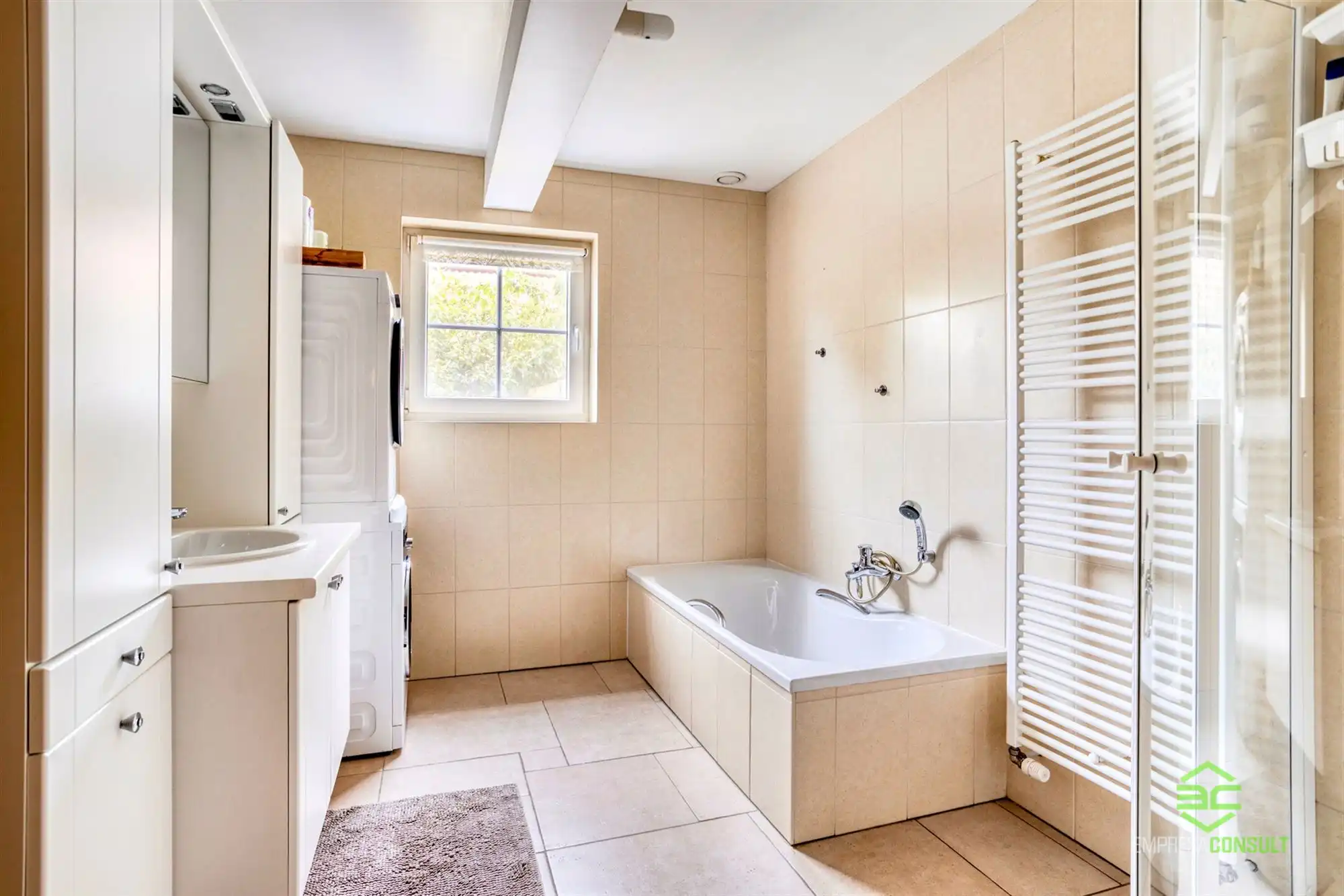 Ruime, energiezuinige woning met 5slpk en 3 badk te Hoeleden! foto 16