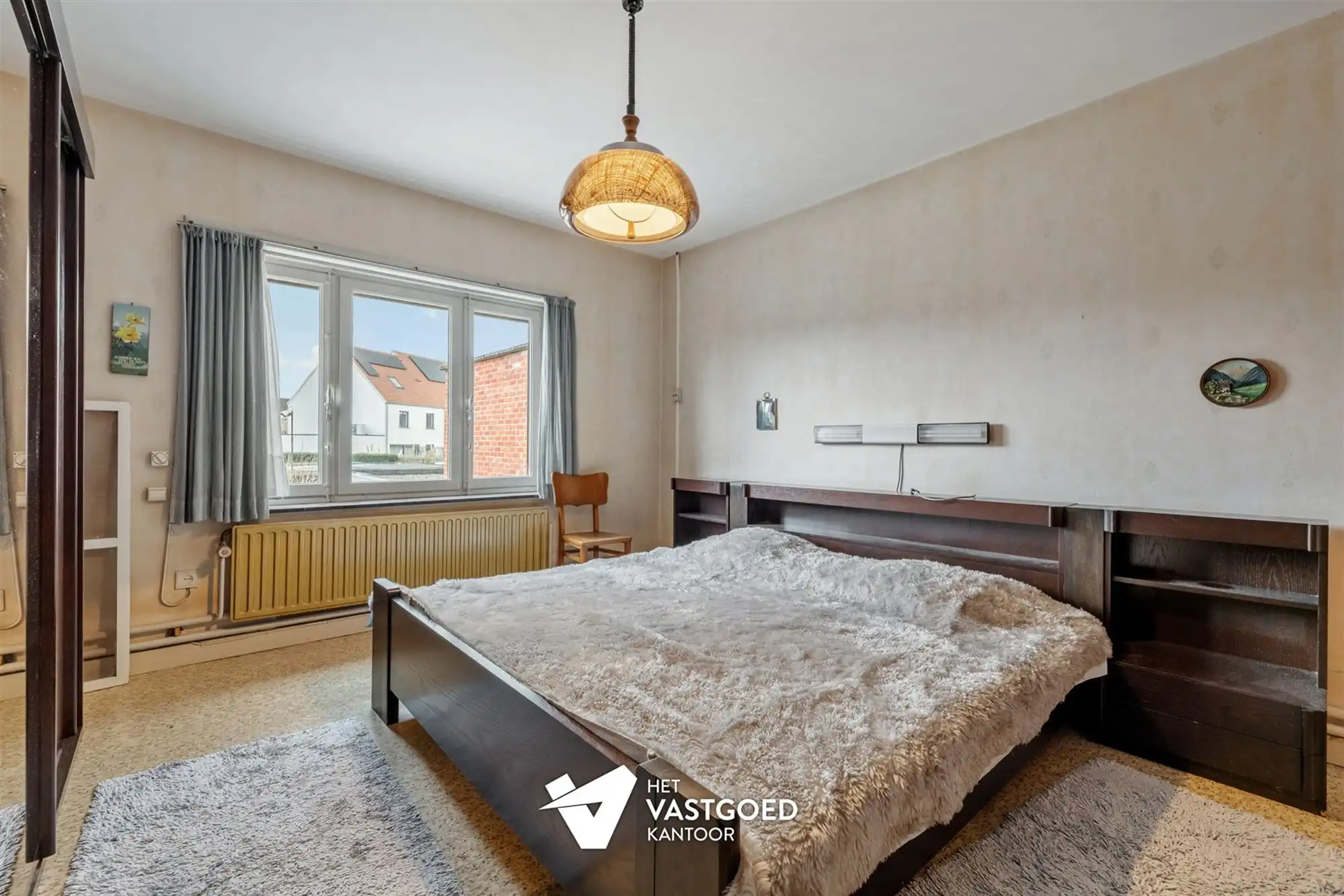 CENTRAAL GELEGEN, RUIME WONING MET VEEL MOGELIJKHEDEN! foto 15