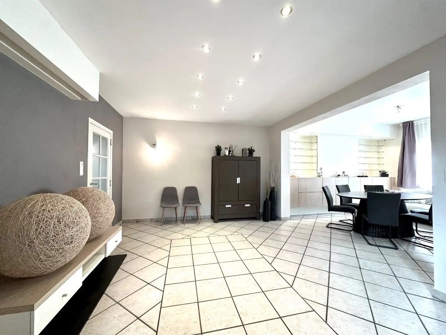 Ruime en instapklare woning met 279 m² bewoonbare oppervlakte in Riemst foto 6