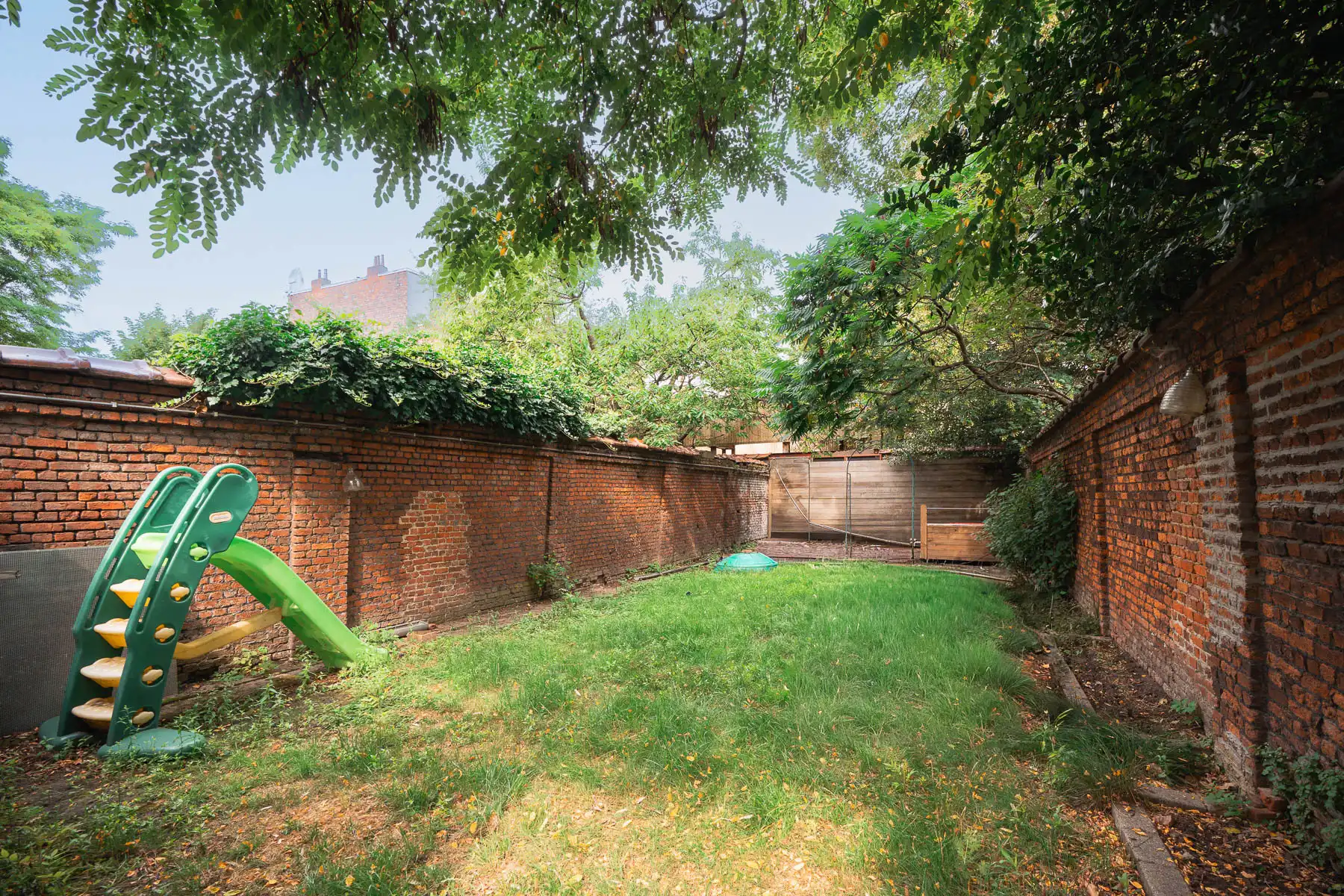 Prachtig herenhuis vol karakter met een gezellige tuin foto 39