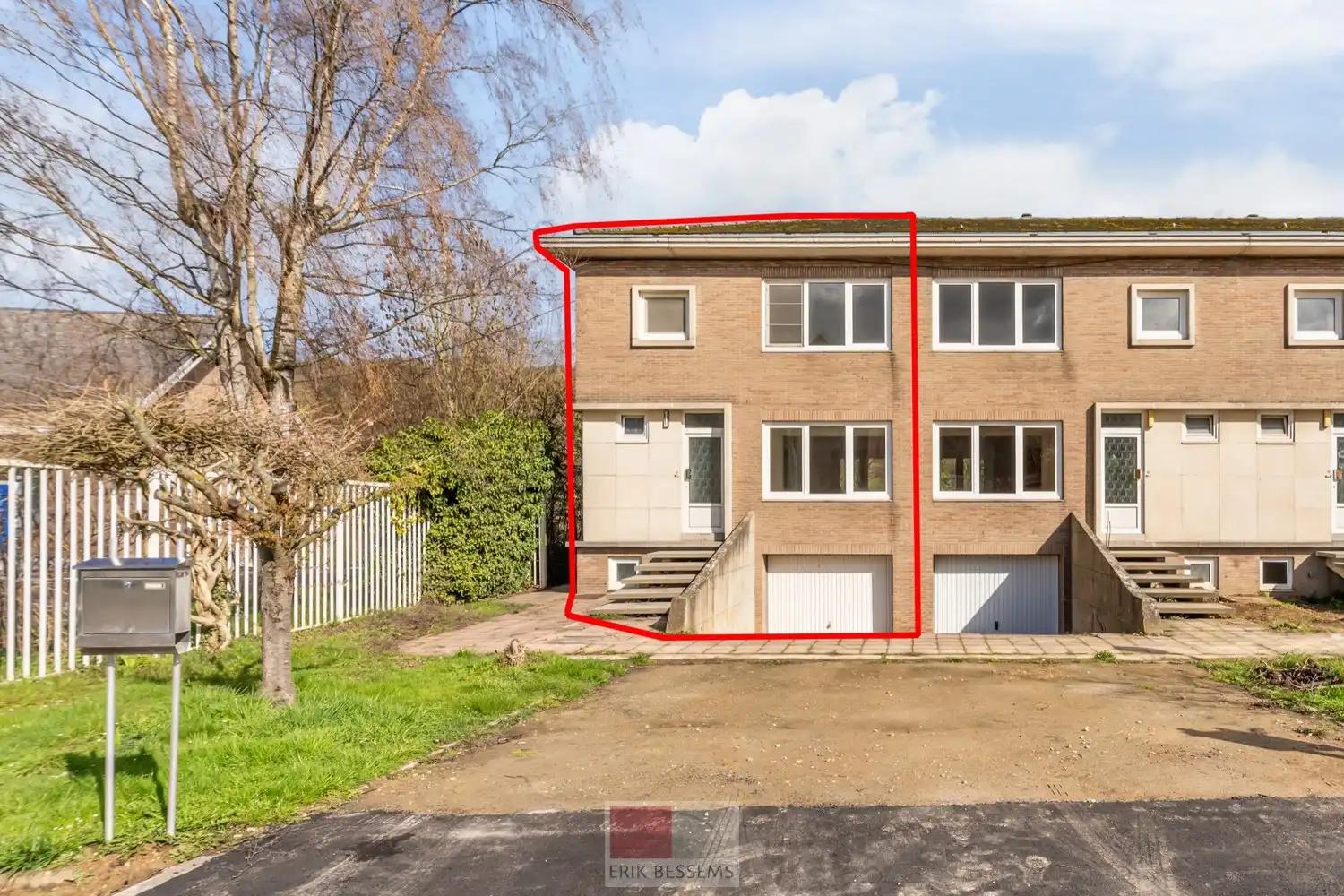 Huis te koop foto {{pictureIndex}}