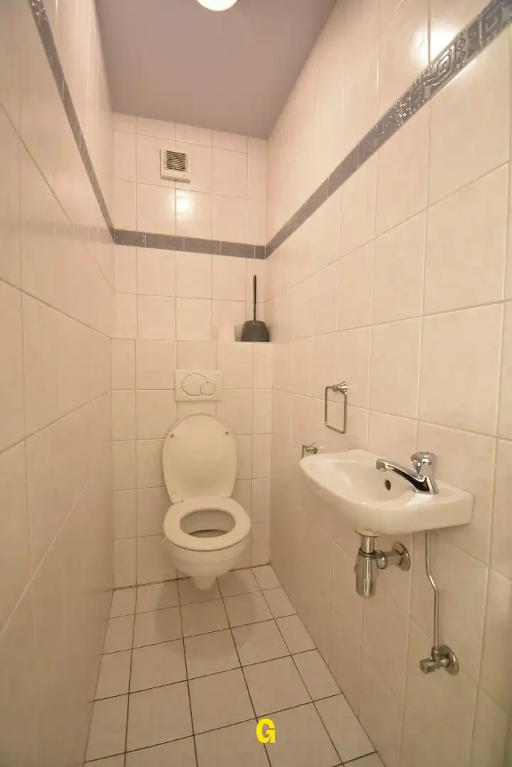 Ruim en degelijk appartement met twee slaapkamers, garage en kelderberging foto 25