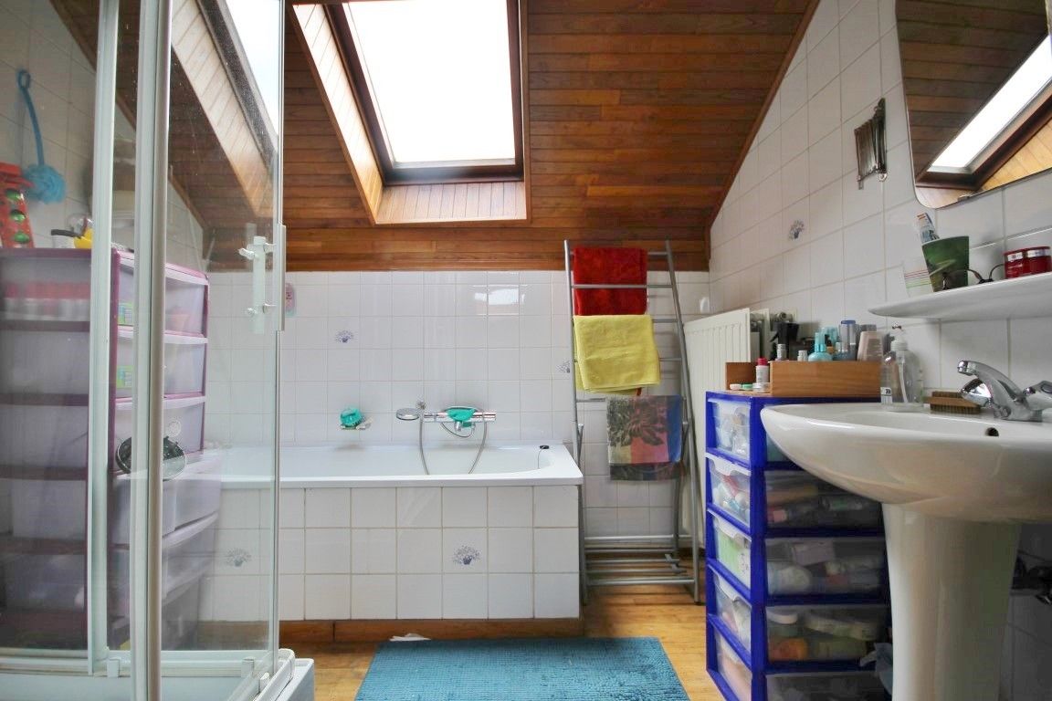 Charmante ruime hoeve met 3 slaapkamers nabij de E40 foto 20