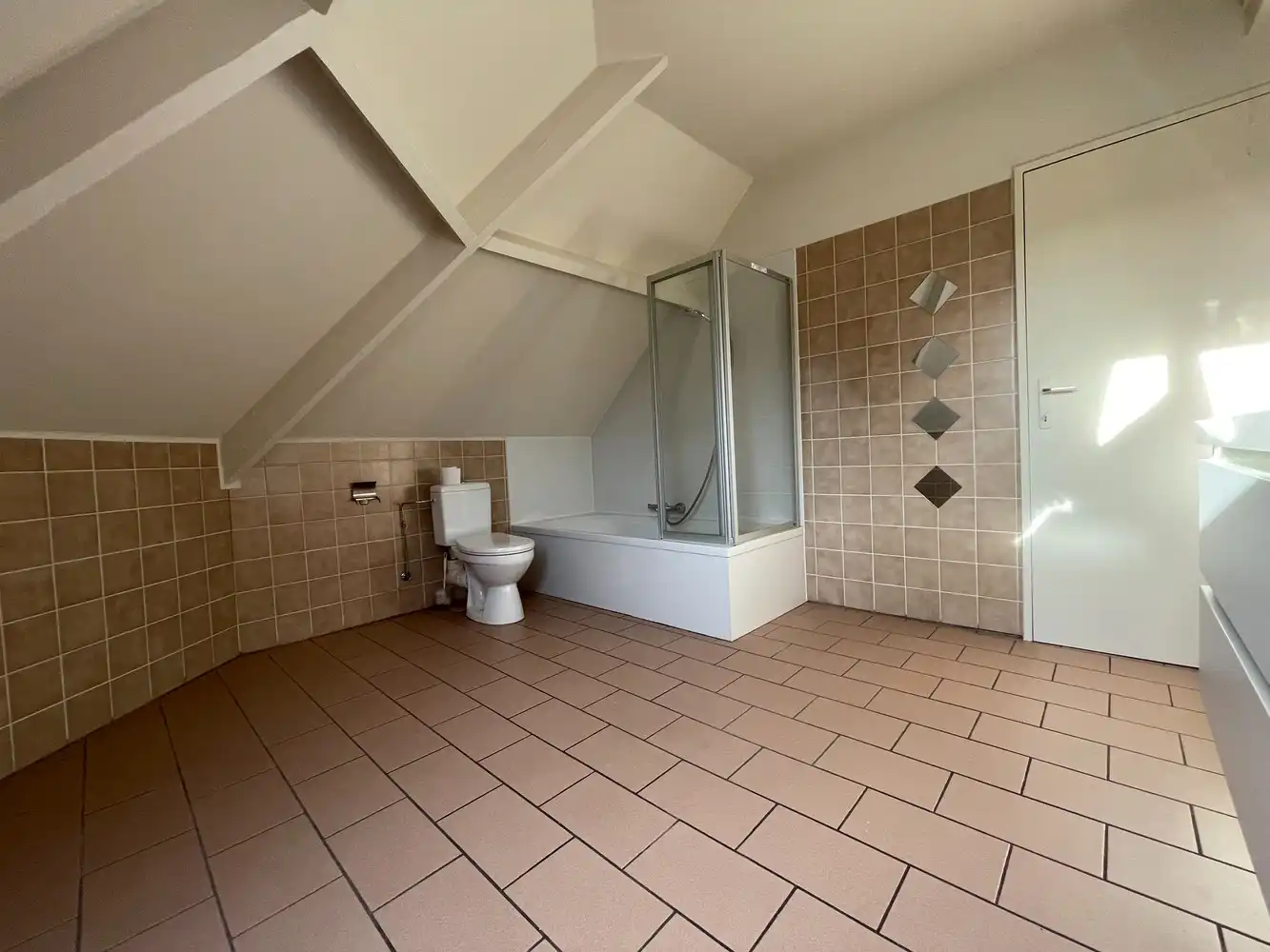 Appartement met o.a. 2 slpk's & garage foto 8