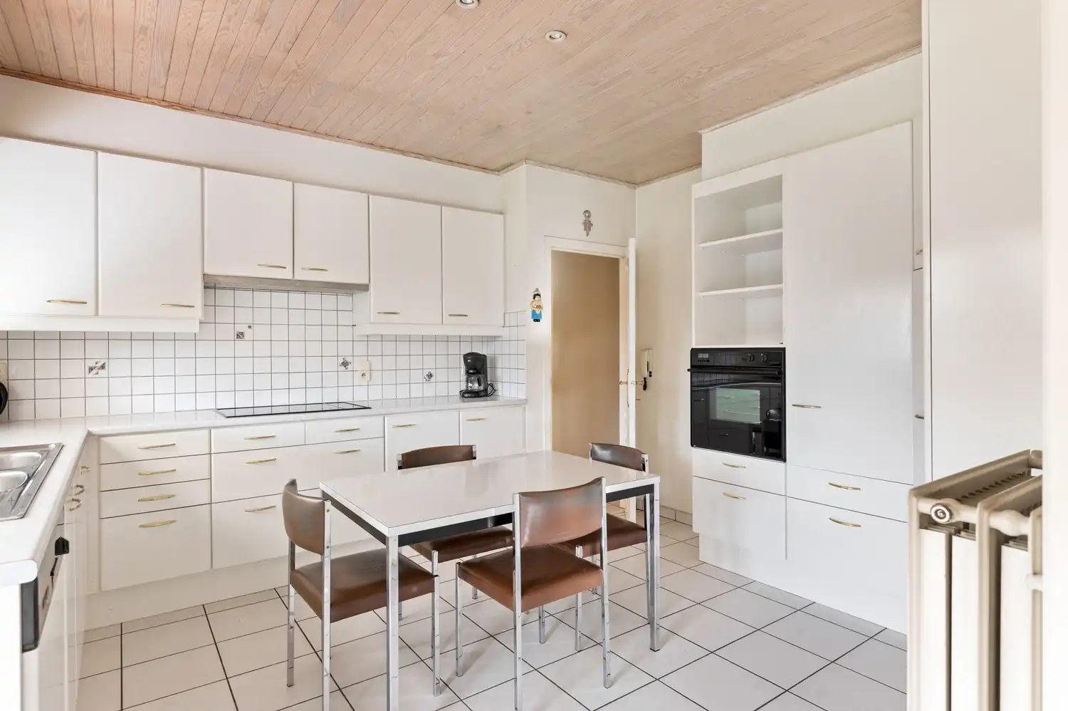 Gezellige laagbouw met 3 slaapkamers, dubbele garage en tuin in Ranst foto 8