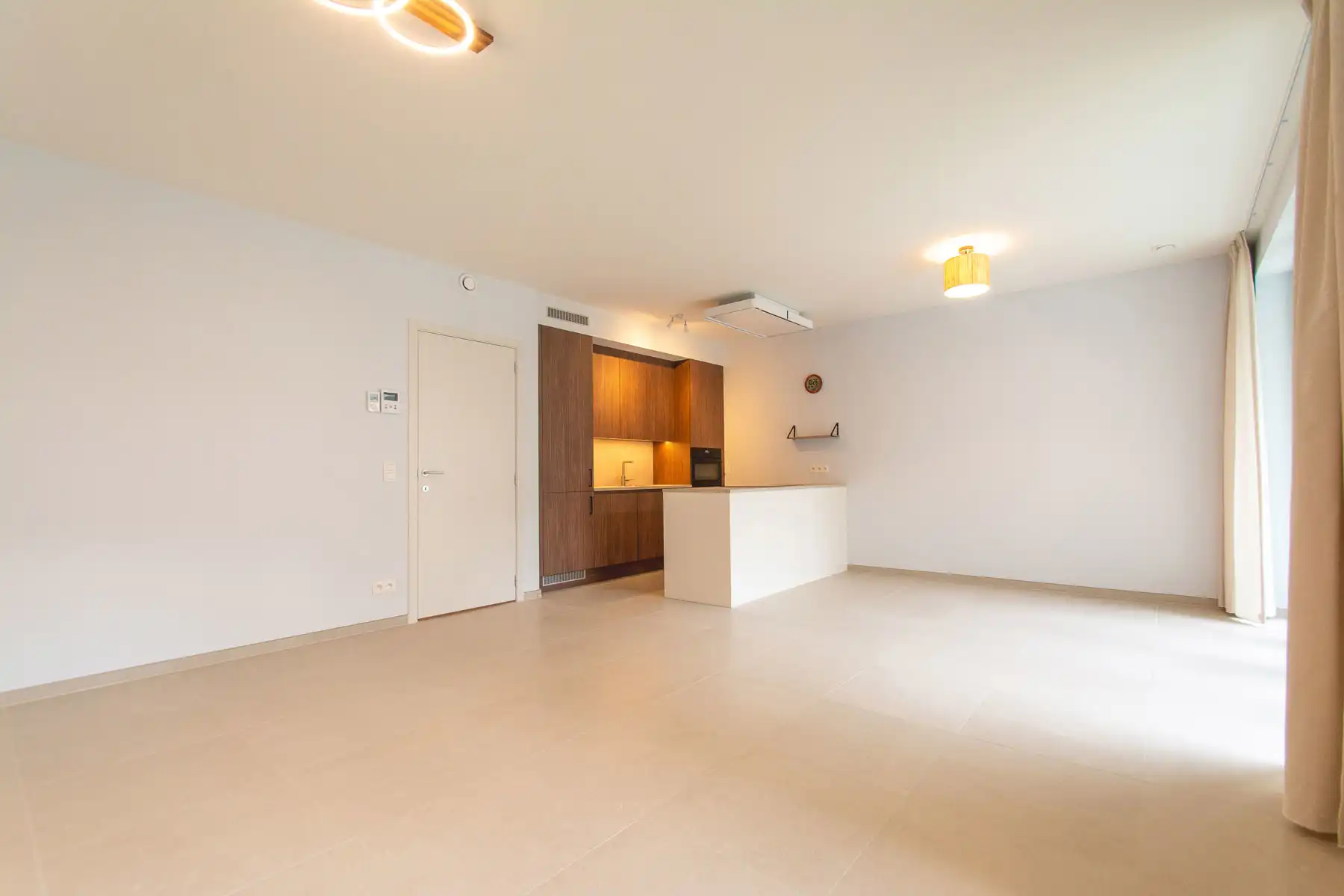 Lichtrijk nieuwbouwappartement met 2 slaapkamers en terras foto 4