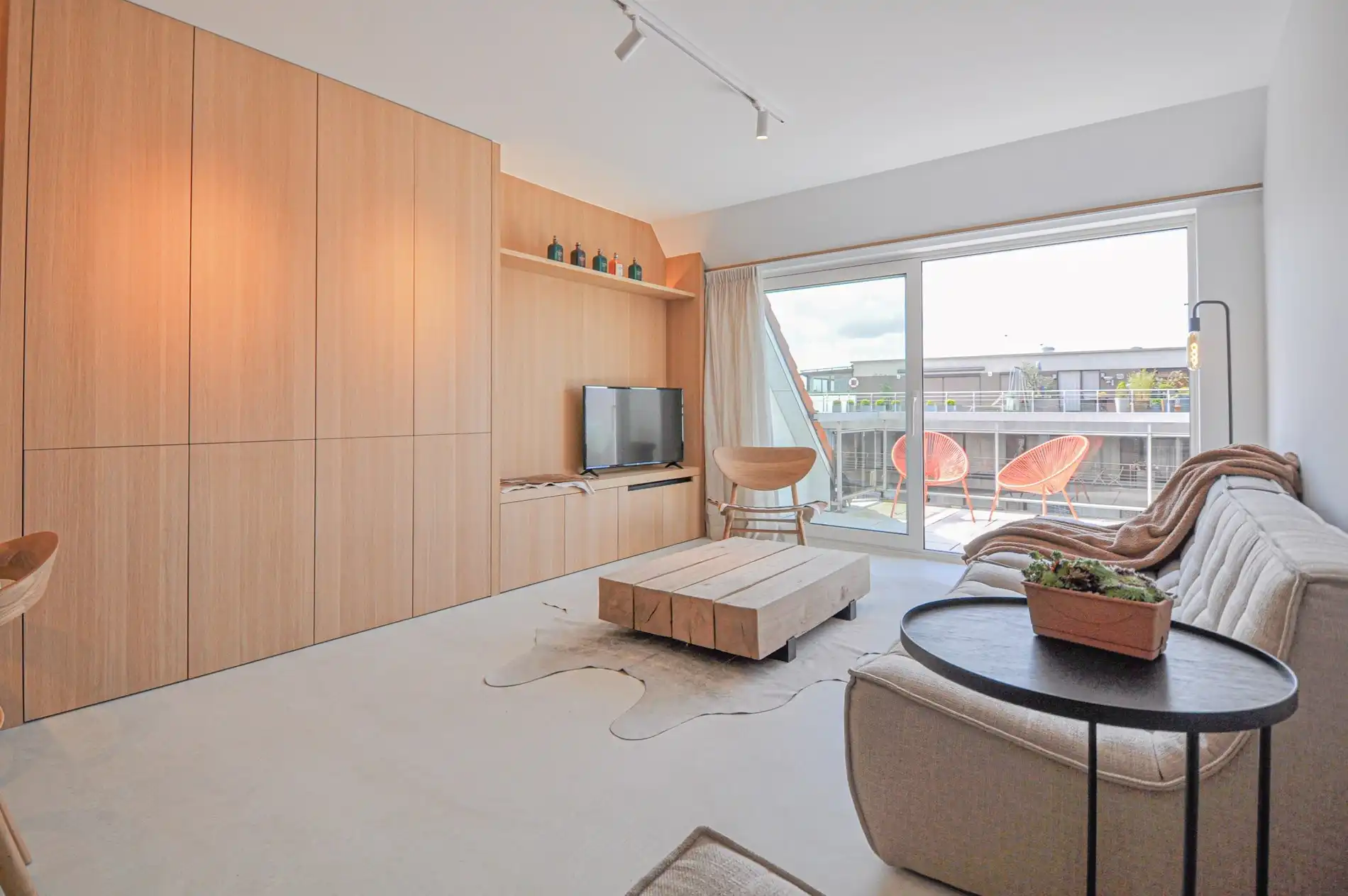 Volledig gerenoveerd appartement met een ruim zonneterras. foto 4