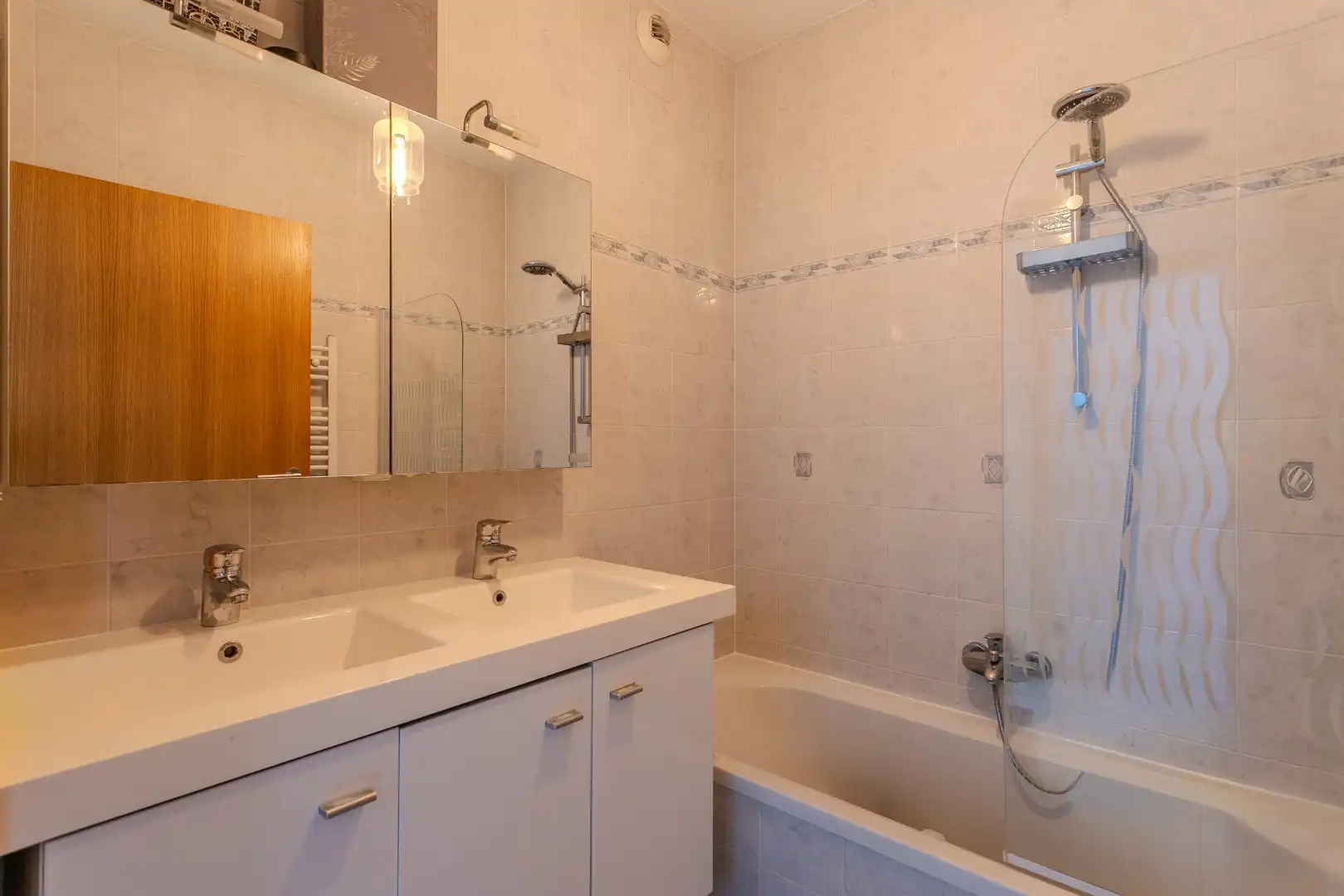 Energiezuinig glv-appartement (70m²) met tuin, berging en autostpl. te Halle foto 14