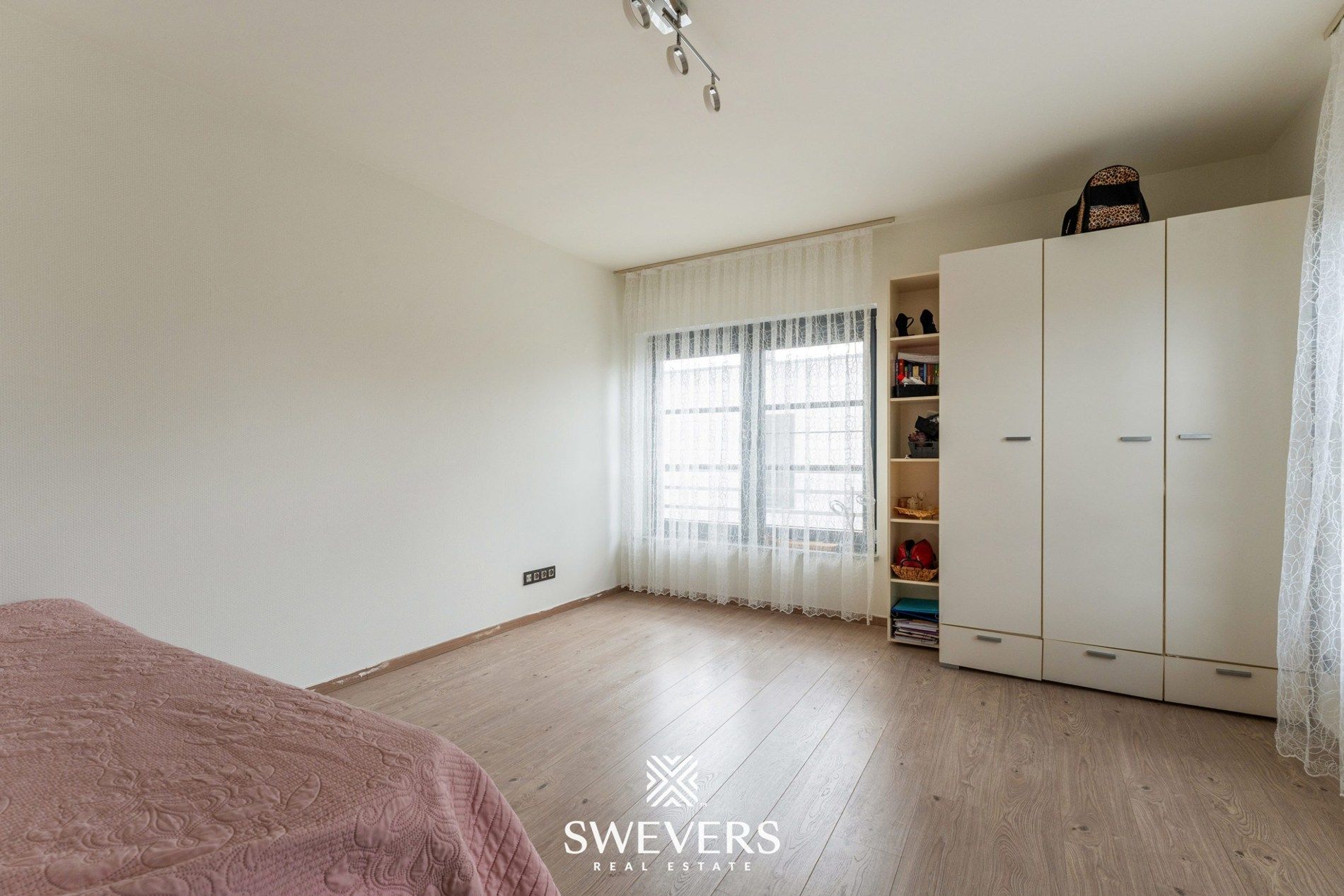 Topwoning voor grote gezinnen met luxe afwerking foto 24