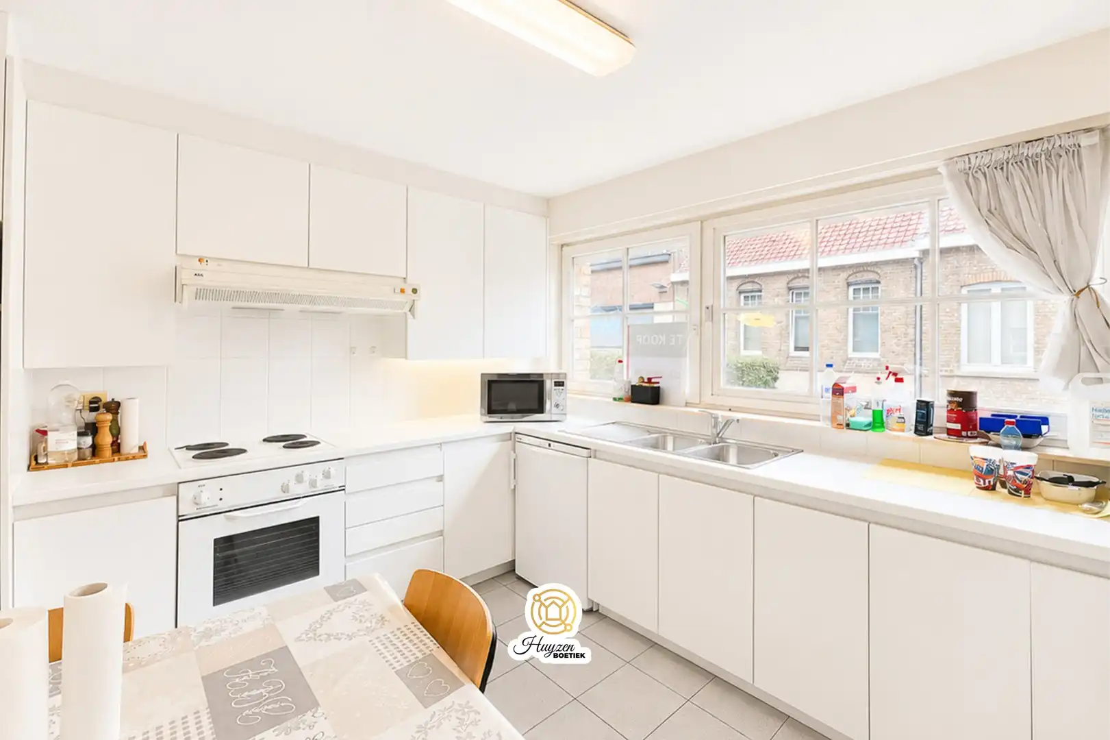 TE KOOP: Ruim hoekappartement in Nieuwpoort-Stad foto 2