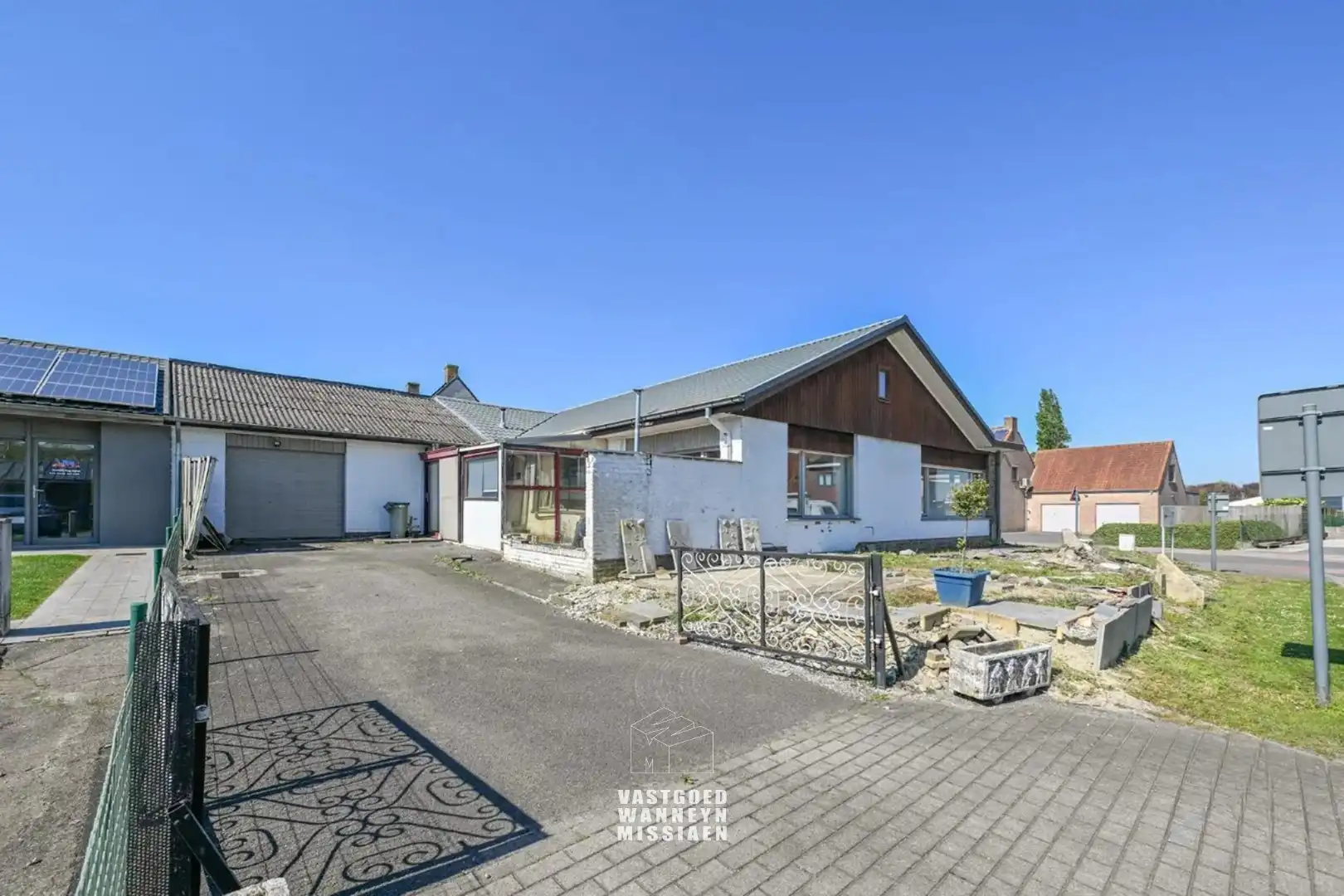Te renoveren gelijkvloerse woning op 781m2 te centrum Wingene foto 5