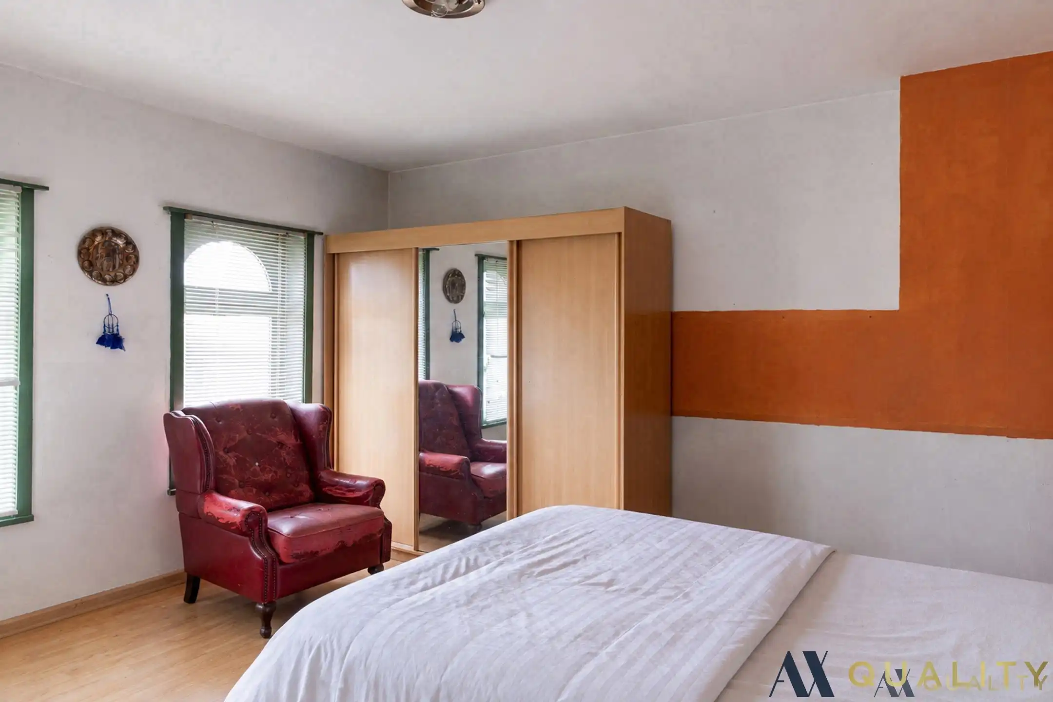 Te renoveren gesloten bebouwing met garage, ruime tuin en groenzicht in Oppuurs foto 11