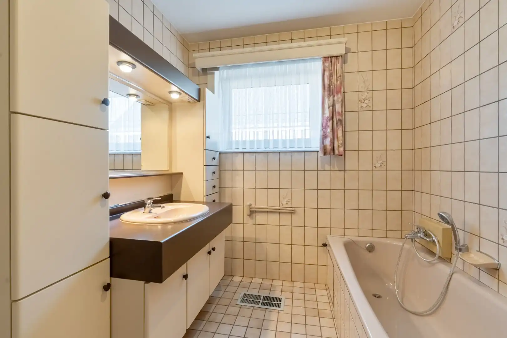 Comfortabele woning met sterke energieprestatie (label A), in landelijk woongebied. foto 26