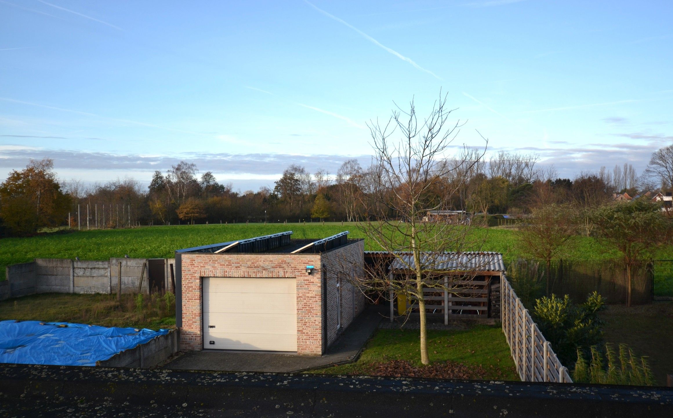 Leuke halfopen bebouwing met drie slaapkamers foto 22