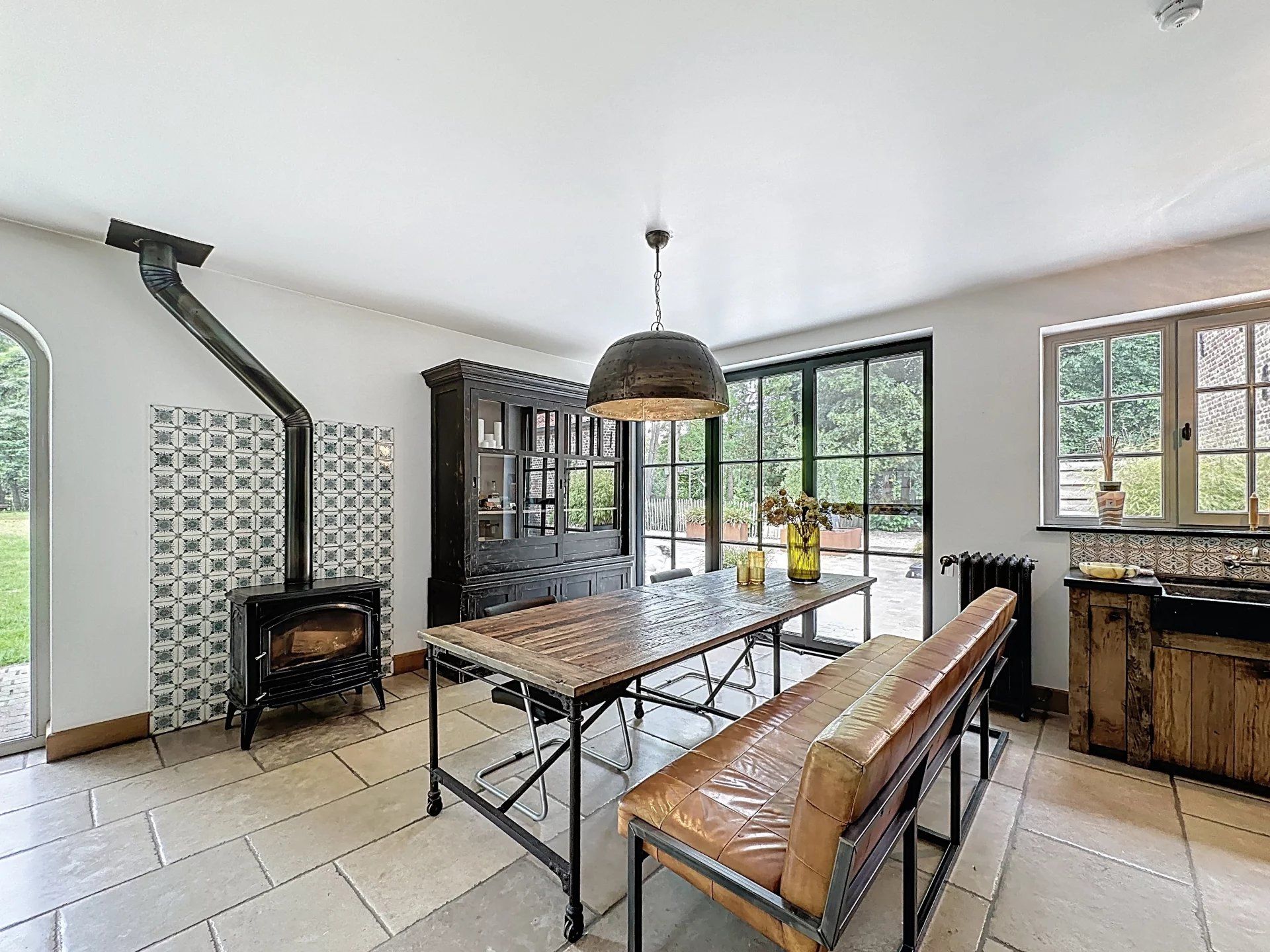 Prachtige villa met 3 slaapkamers op een perceel van +/- 60 are. foto 6
