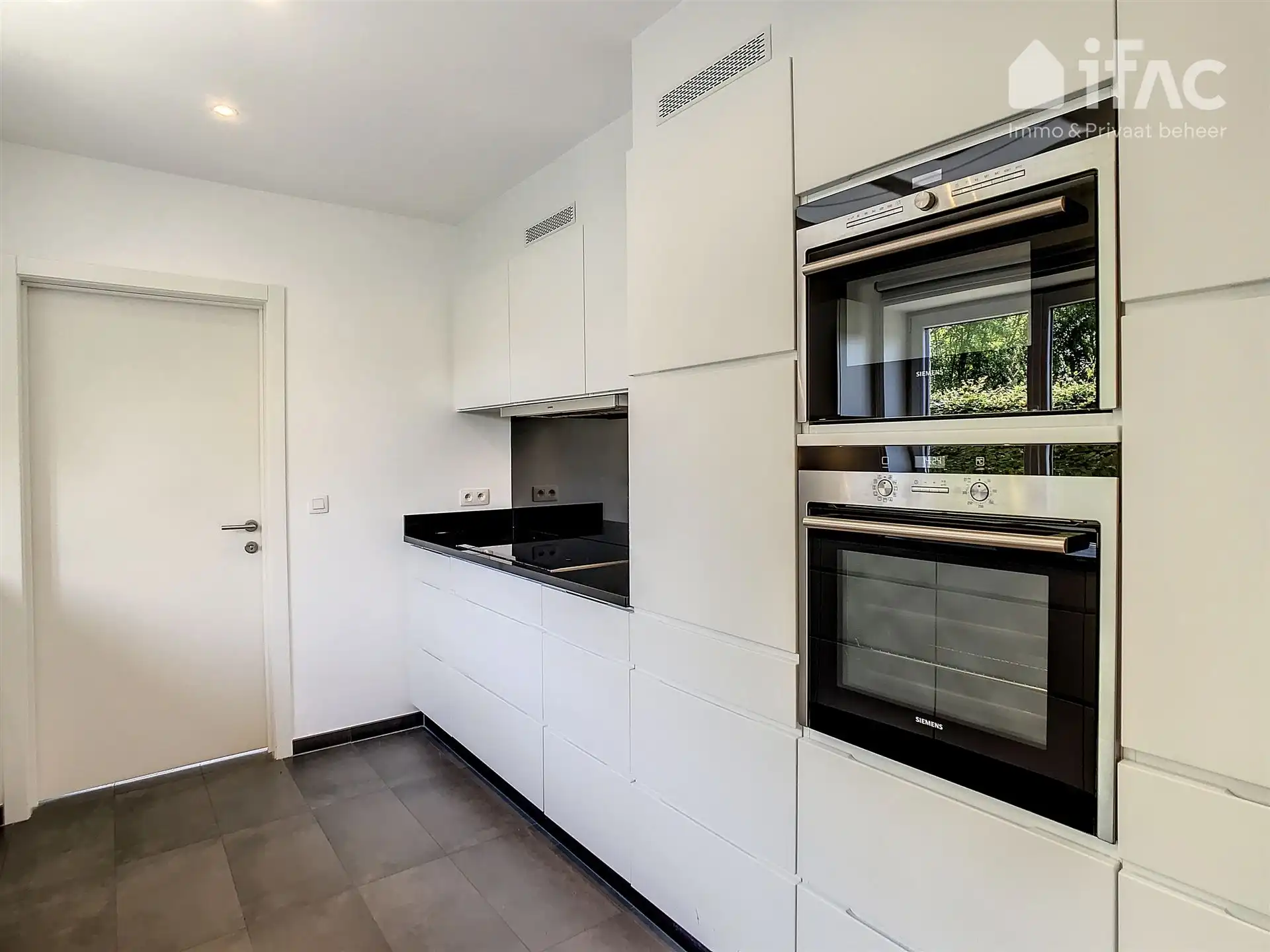 Moderne villa met 5 kamers foto 8