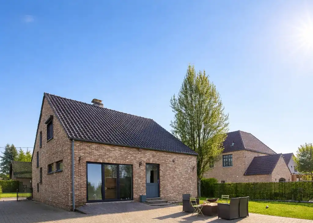 INSTAPKLARE ENERGIEZUINIGE GEZINSWONING (O.B.) foto {{pictureIndex}}