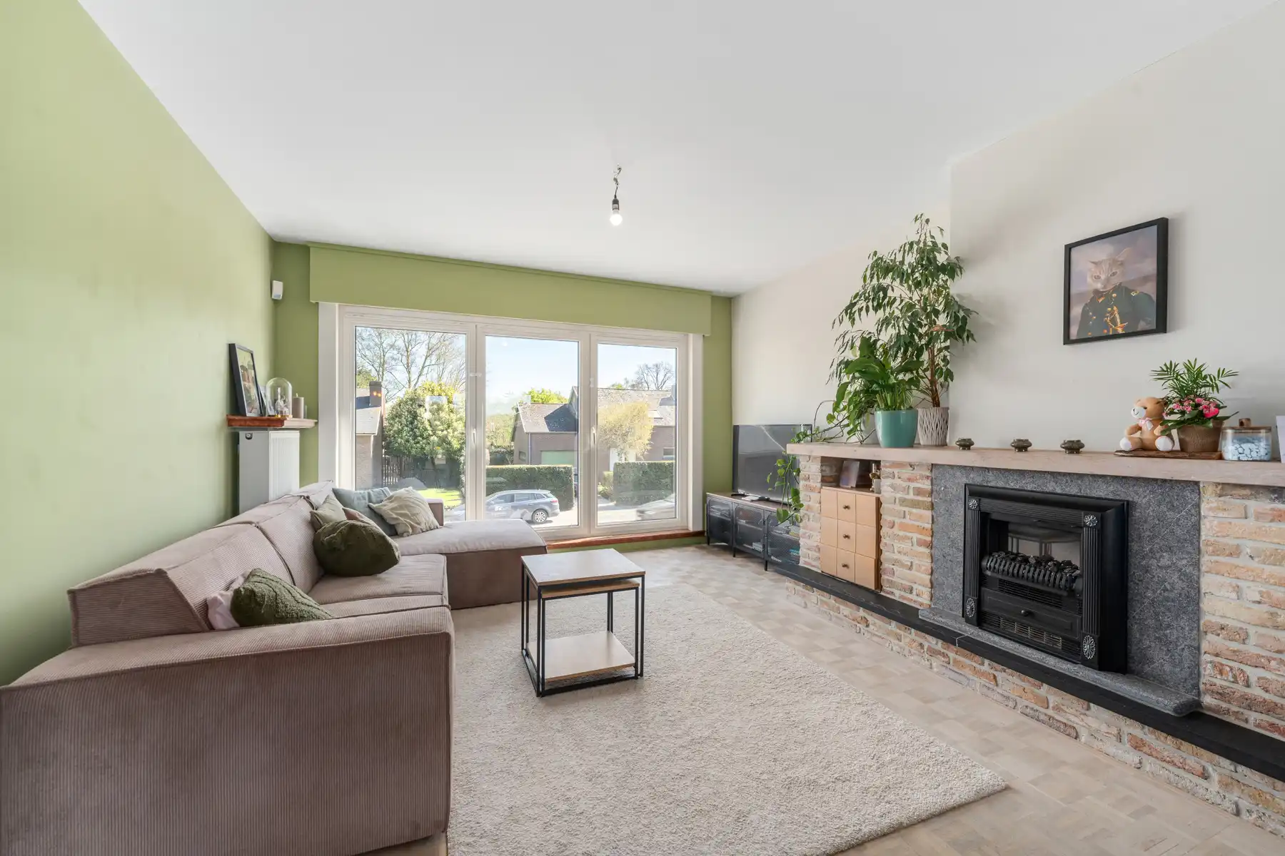 Instapklare woning met garage en tuin foto 2