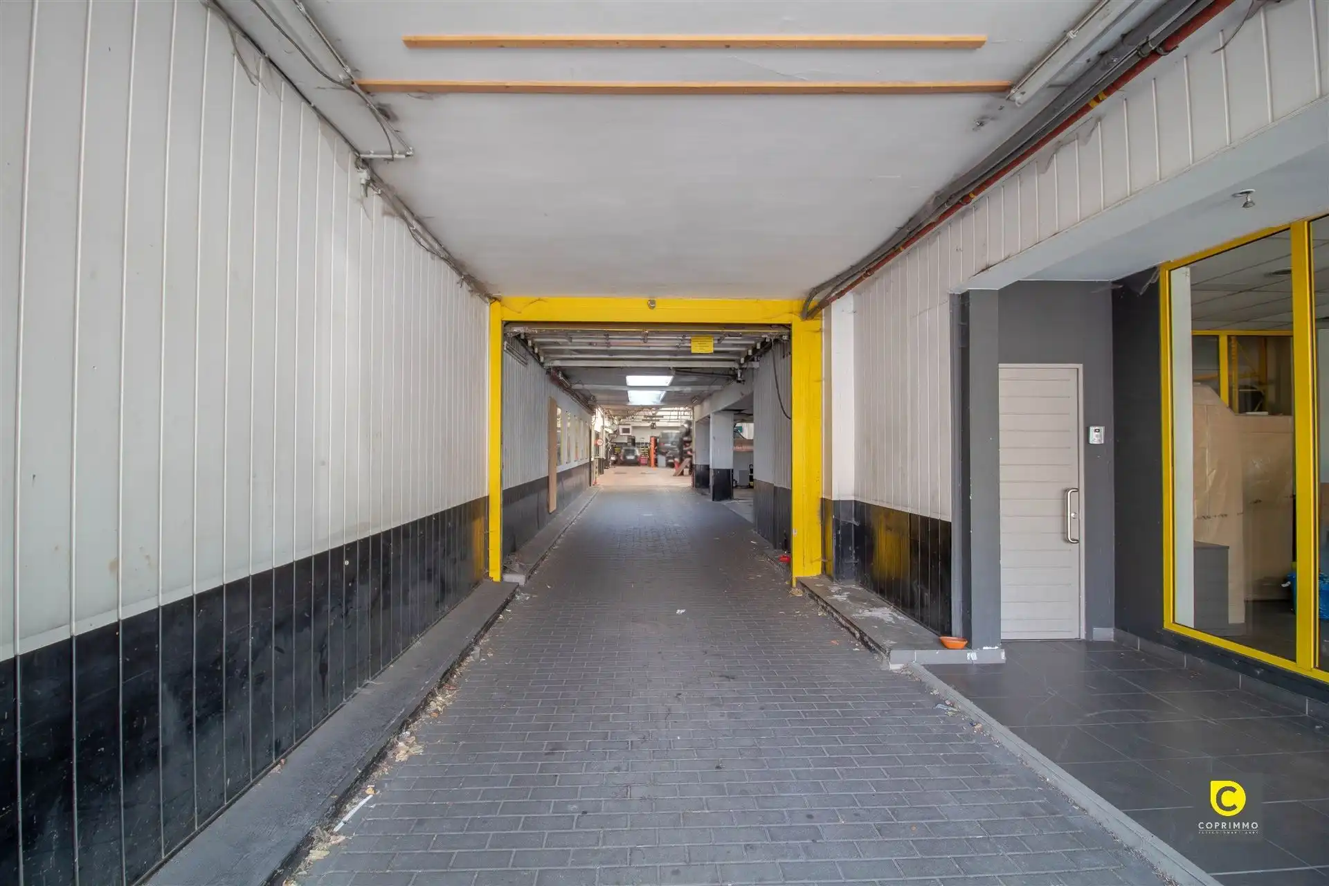 Handelspand met onmiddellijke huuropbrengst! foto 3