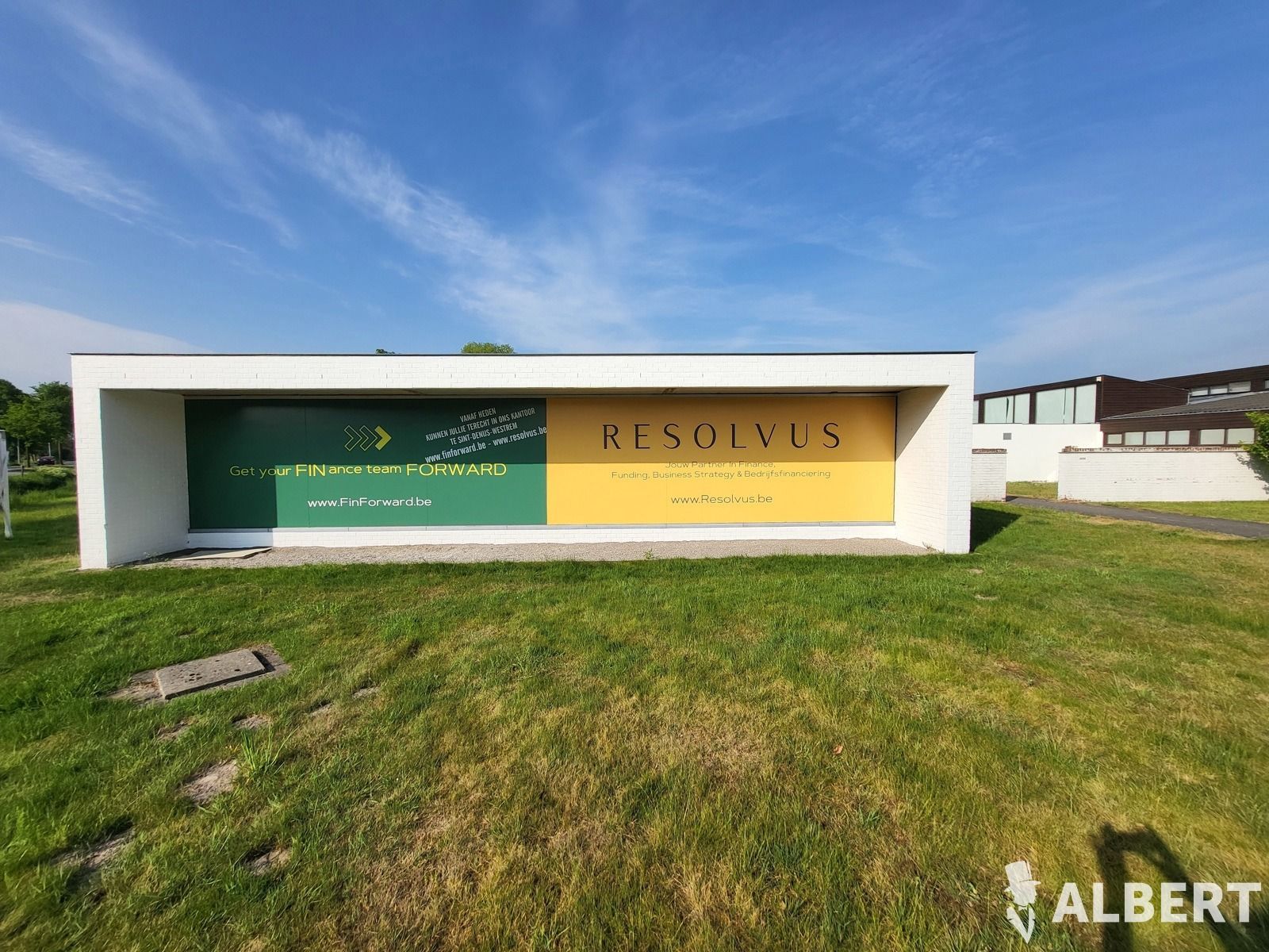 Exclusieve en centraal gelegen handelsruimtes in Loppem foto 7