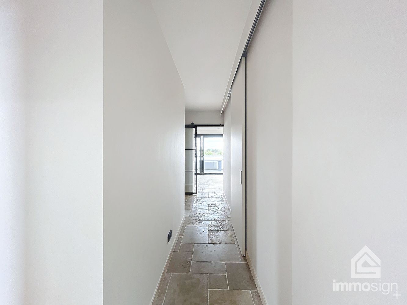 Hoogwaardig afgewerkt penthouse met zeer groot terras te Boekt! foto 14
