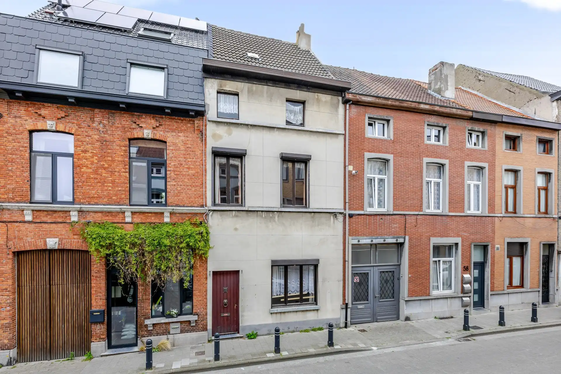 Hoofdfoto van de publicatie: Te renoveren woning, met 4 slaapkamers, centrum Gent!