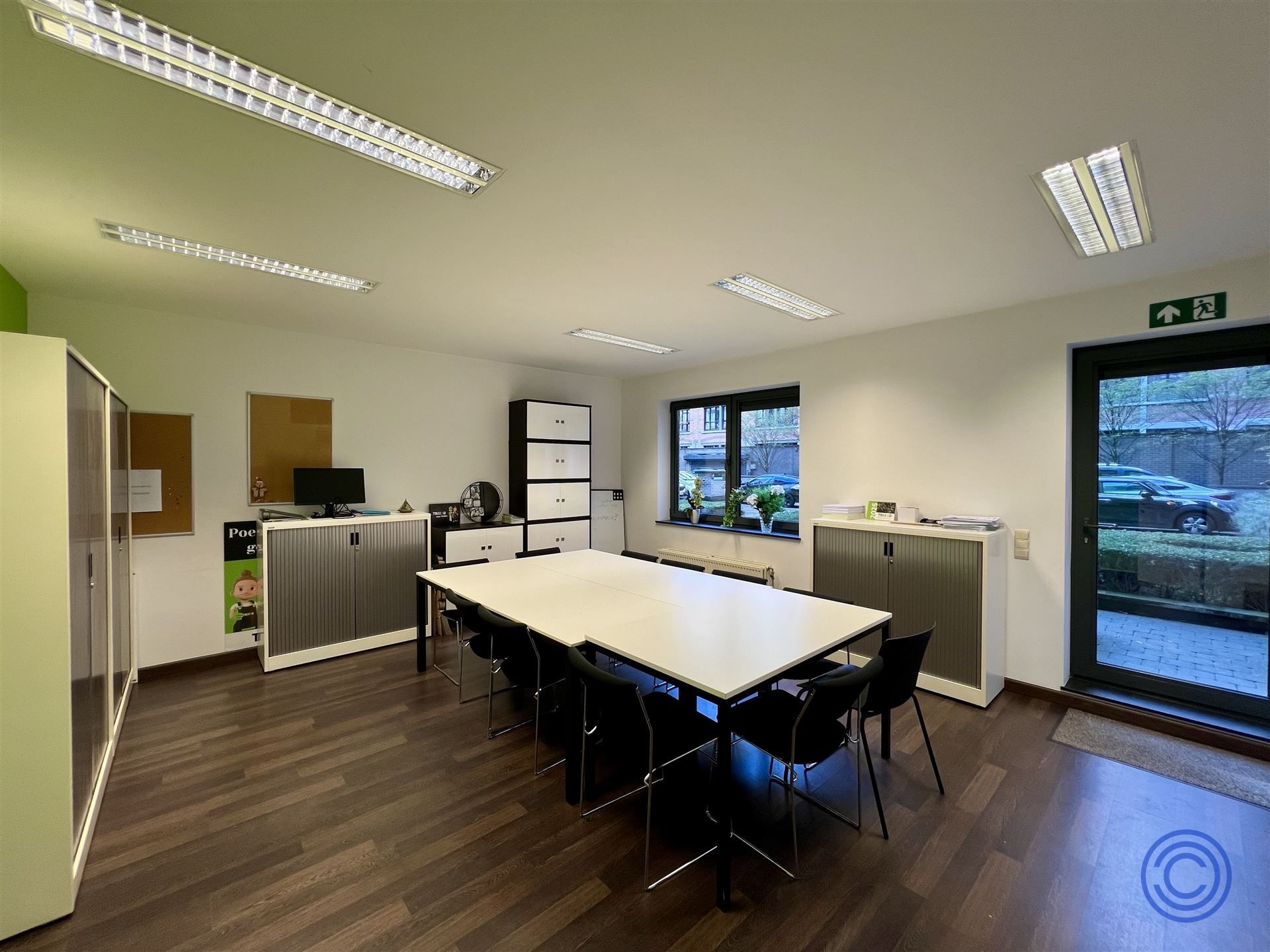 Perfect onderhouden, verhuurd kantoor met 5,4% netto rendement! foto 7