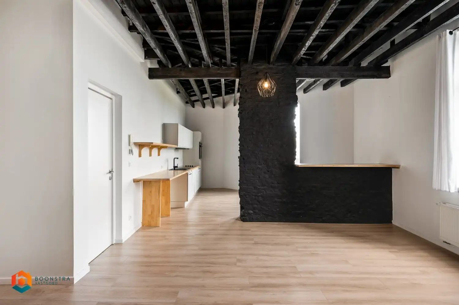 Karaktervol gerenoveerd app met 2 slpkrs in Hoboken foto 3