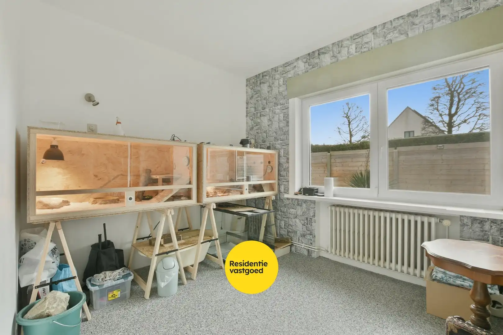 Instapklare en volledig gerenoveerde bungalow met 3 slaapkamers, tuin en garage vlak bij bos en centrum van De Haan foto 21