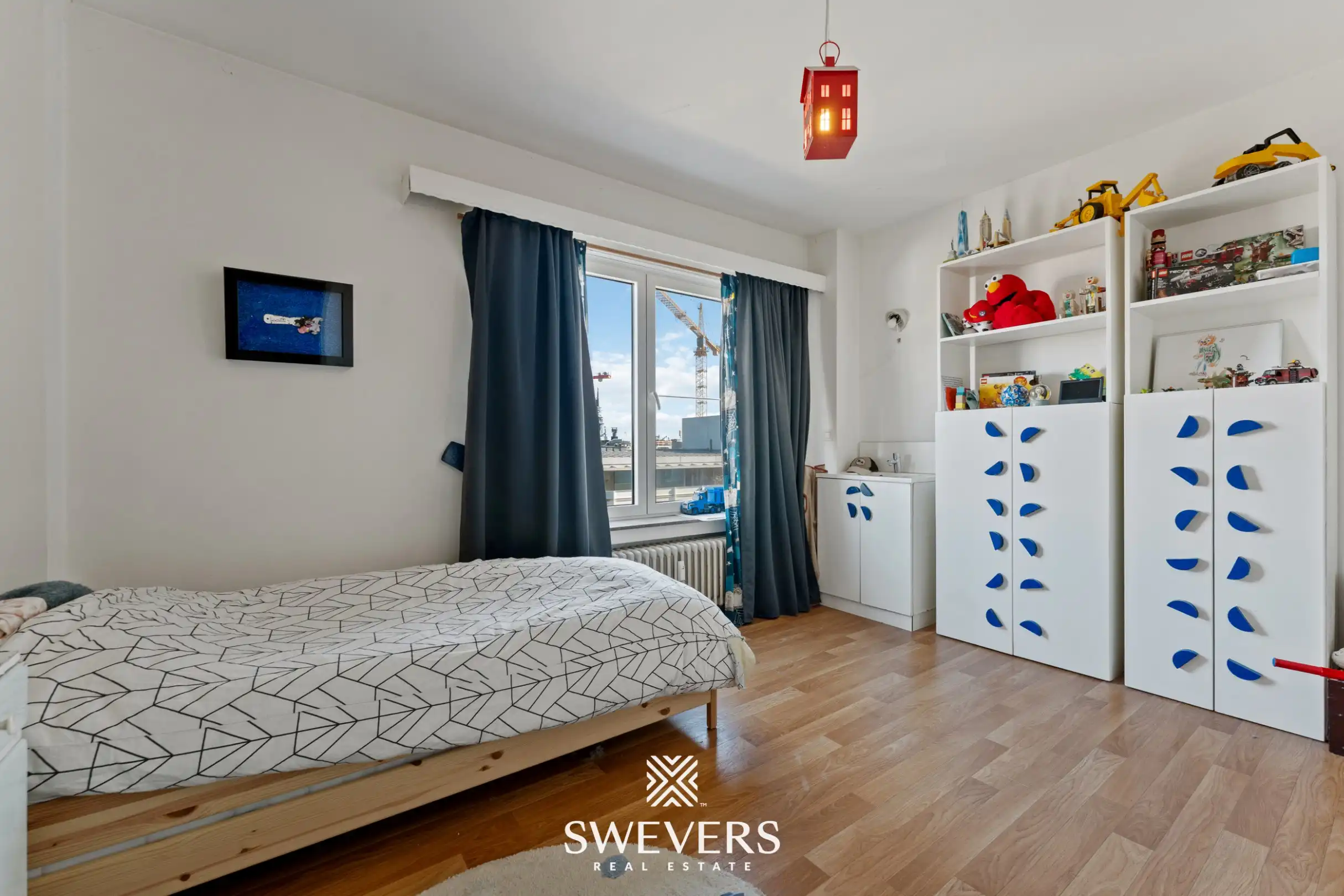 Ruim en lichtrijk appartement met terras in Centrum Hasselt foto 9