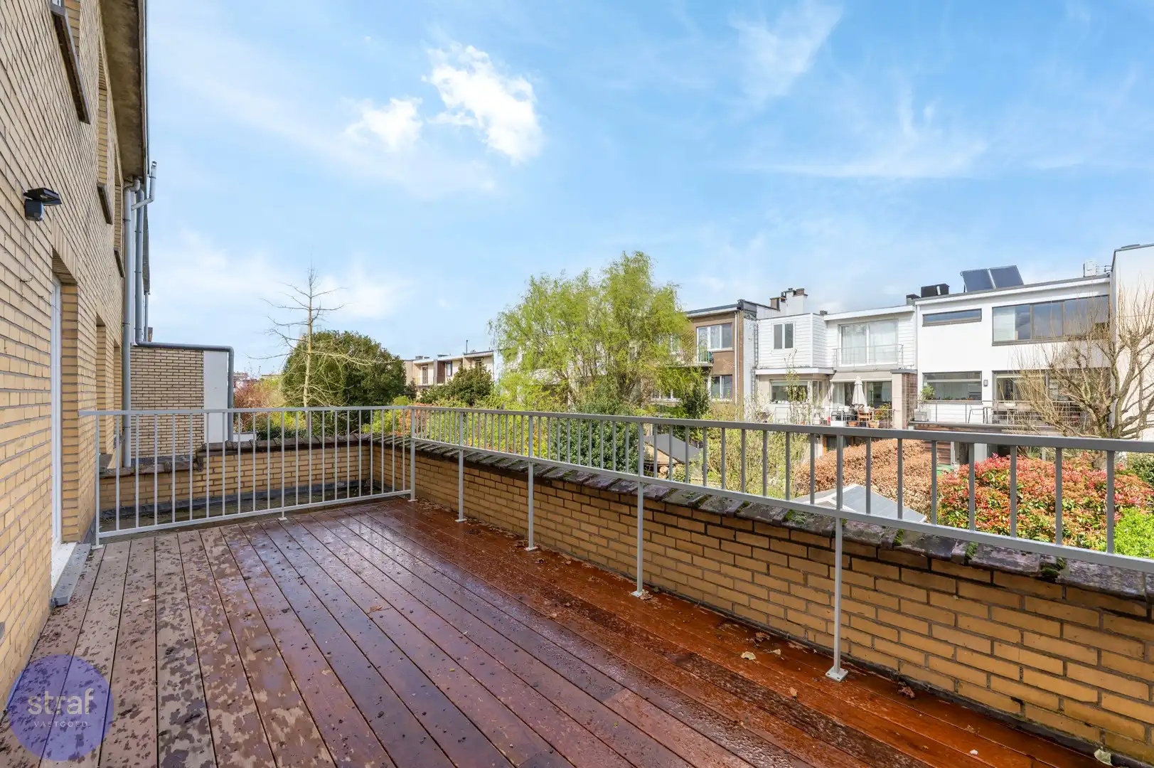 TE HUUR/ Gerenoveerd appartement met 2 slaapkamers, groot terras en zicht op het Galgenweel + 2 kelderbergingen foto 9