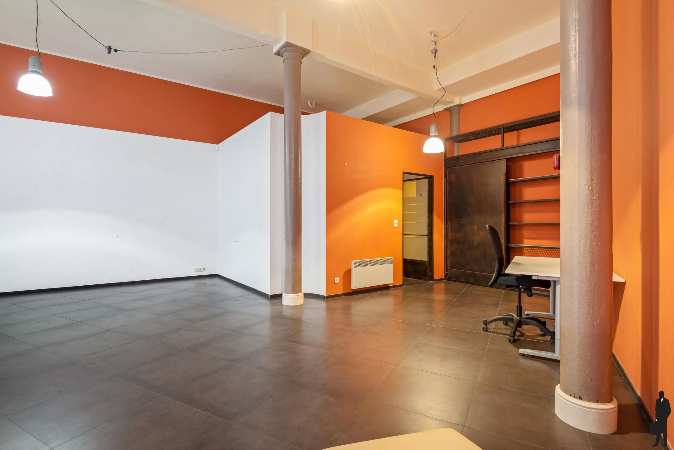 Gelijkvloerse polyvalente ruimte (winkel/kantoor) ca. 75m² foto 8