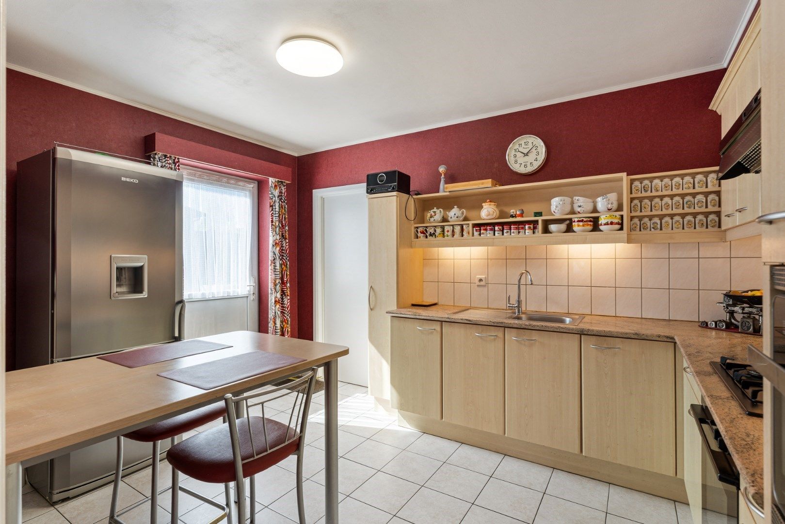 Verzorgd gelijkvloers appartement met 2 slaapkamers, ruim terras, garage en berging foto 13