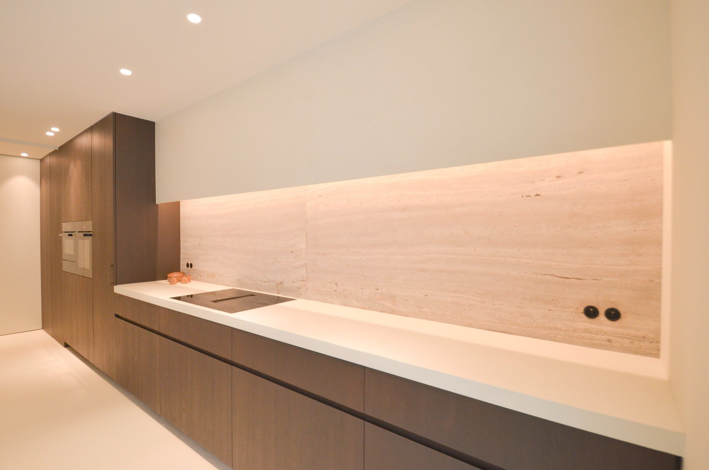 Uitzonderlijk, tijdloos volledig gerenoveerd appartement met een open zicht . foto 9