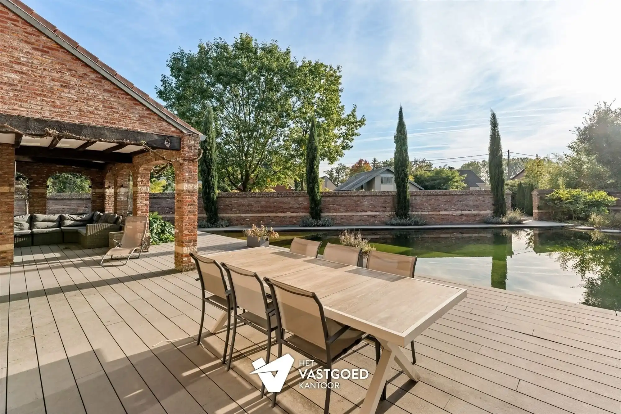 PRACHTIGE AUTHENTIEKE VILLA (585M²) MET BINNENZWEMBAD EN ZWEMVIJVER OP EEN PERCEEL VAN 48A75 TE KERMT foto 32