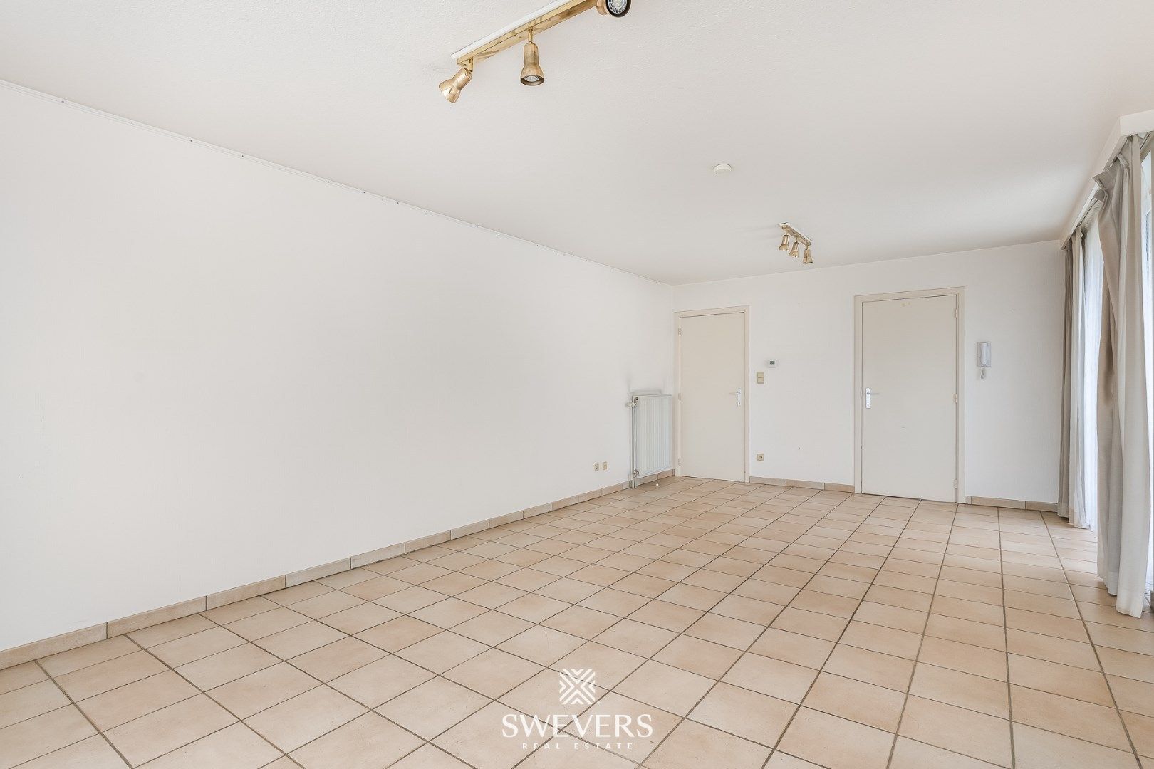Rustig gelegen 2 slaapkamer appartement in Beringen-centrum met autostaanplaats foto 5