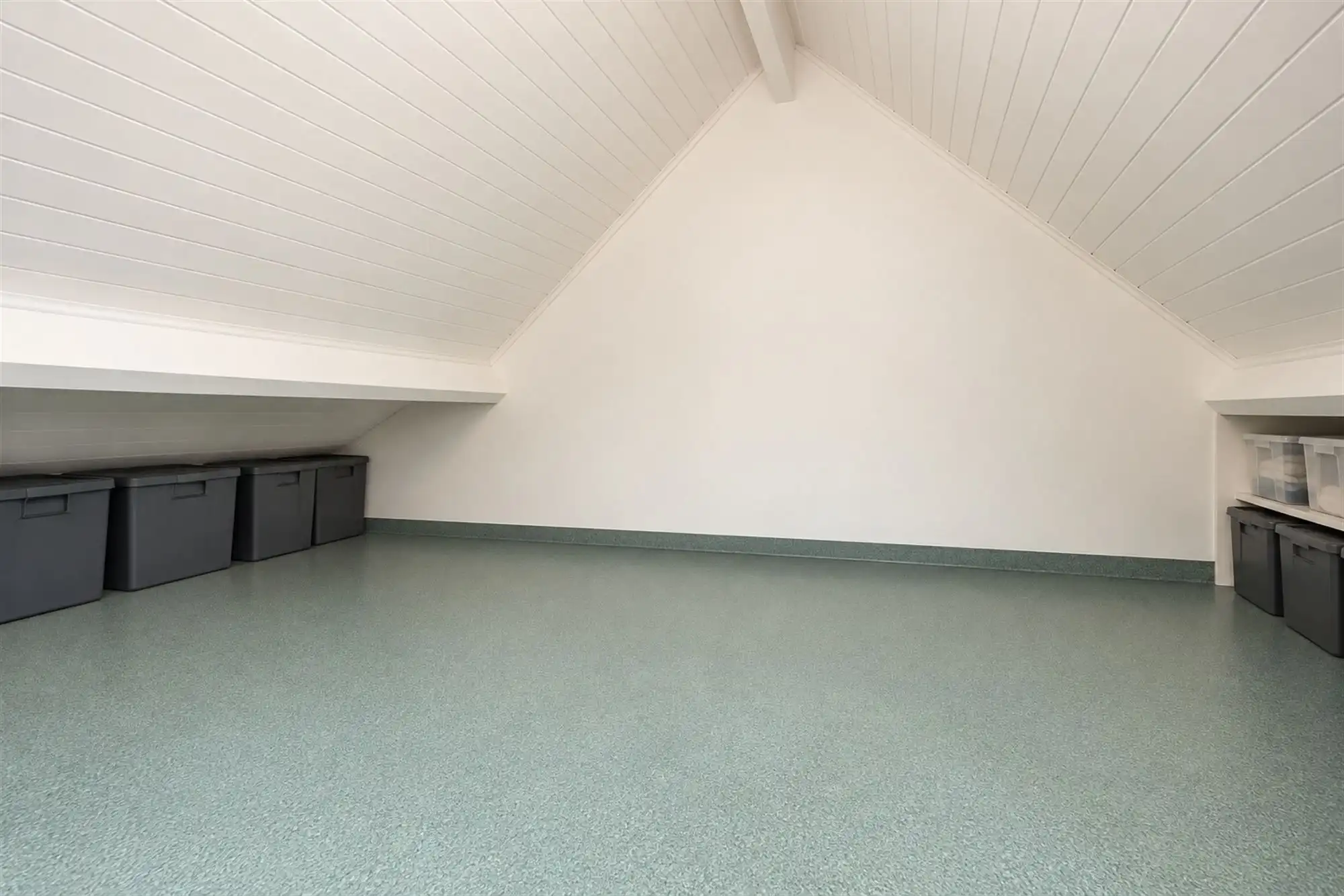 Instapklare woning met 4 slaapkamers en garage foto 44