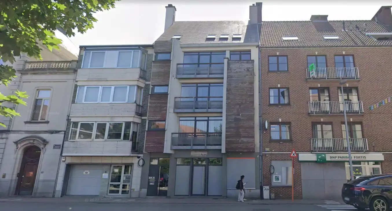 Instapklare kantoor- of praktijkruimte met lift en archief nabij Stationsplein foto 2
