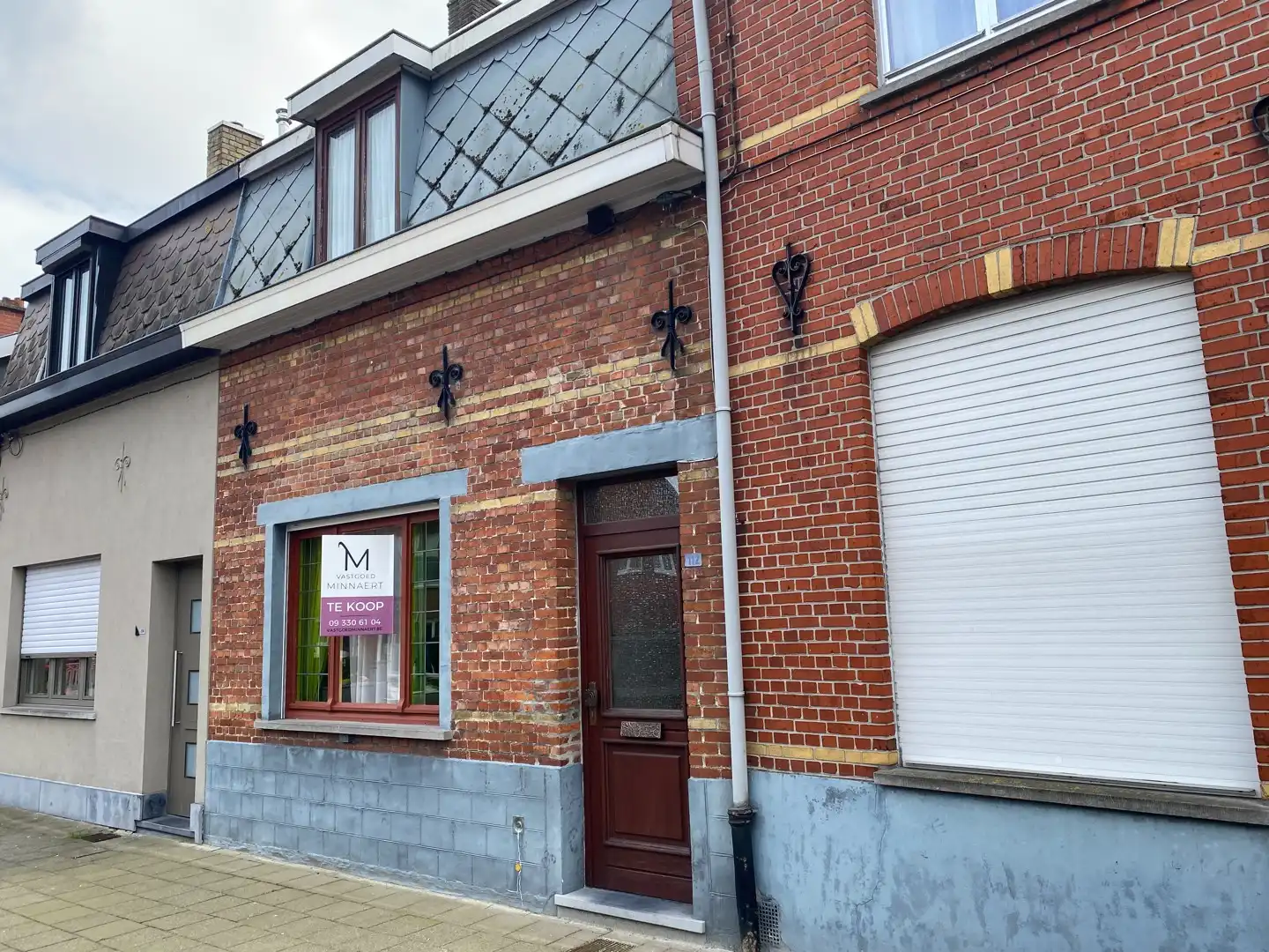 Te renoveren authentieke rijwoning met tuin en garage foto {{pictureIndex}}
